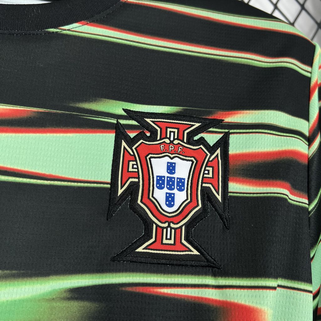 CAMISETA ENTRENAMIENTO PORTUGAL 2025 VERSIÓN FAN