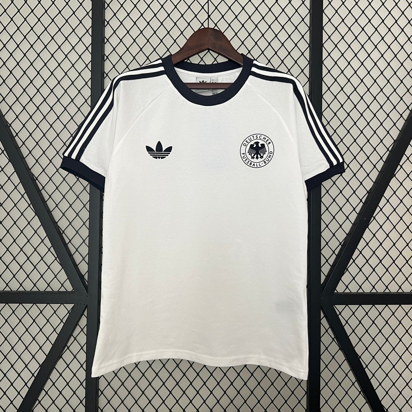 POLERA DE SALIDA ALEMANIA 2024 VERSIÓN FAN