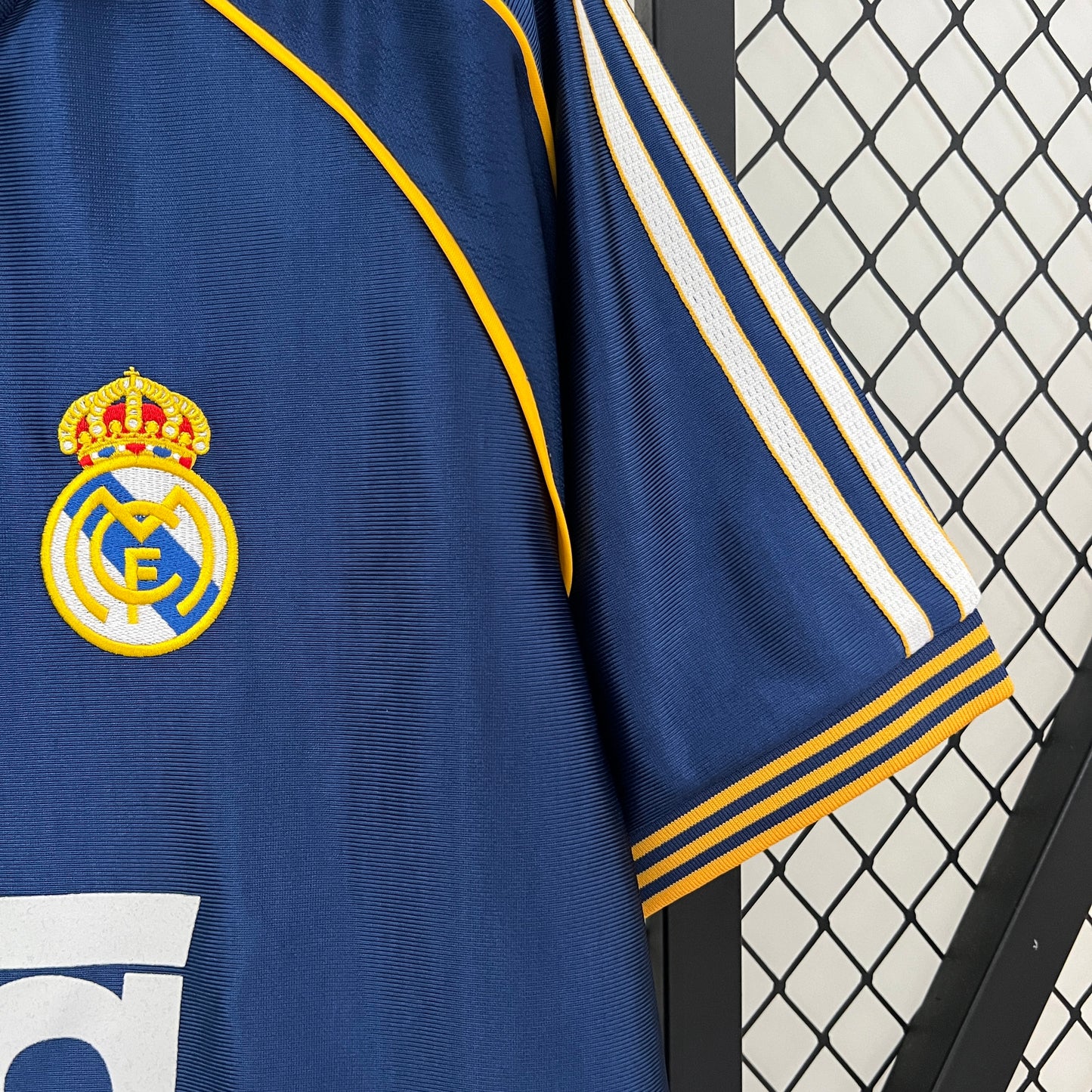 CAMISETA TERCERA EQUIPACIÓN REAL MADRID 1998/99