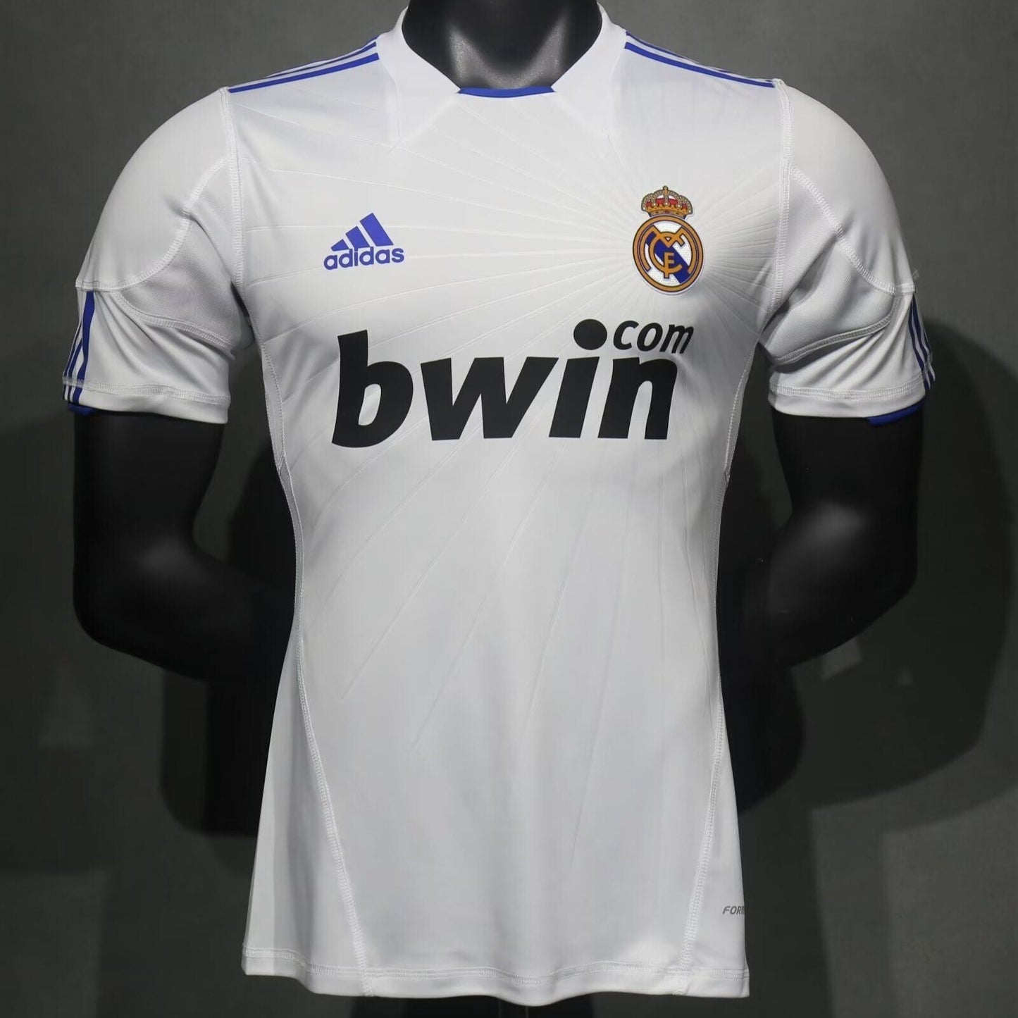 CAMISETA PRIMERA EQUIPACIÓN REAL MADRID 2010/11