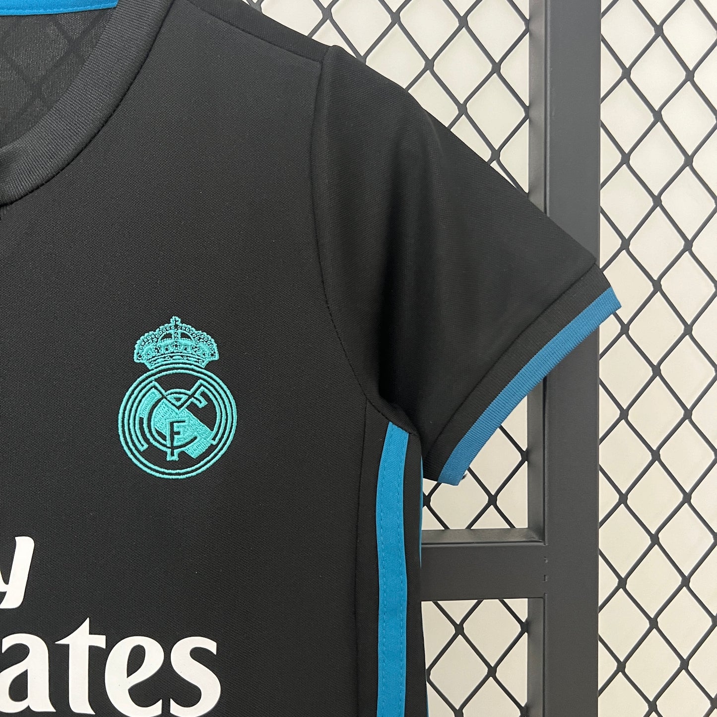 CAMISETA SEGUNDA EQUIPACIÓN REAL MADRID 2017/18 INFANTIL