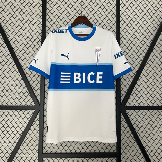 CAMISETA PRIMERA EQUIPACIÓN U. CATÓLICA 2024 VERSIÓN FAN