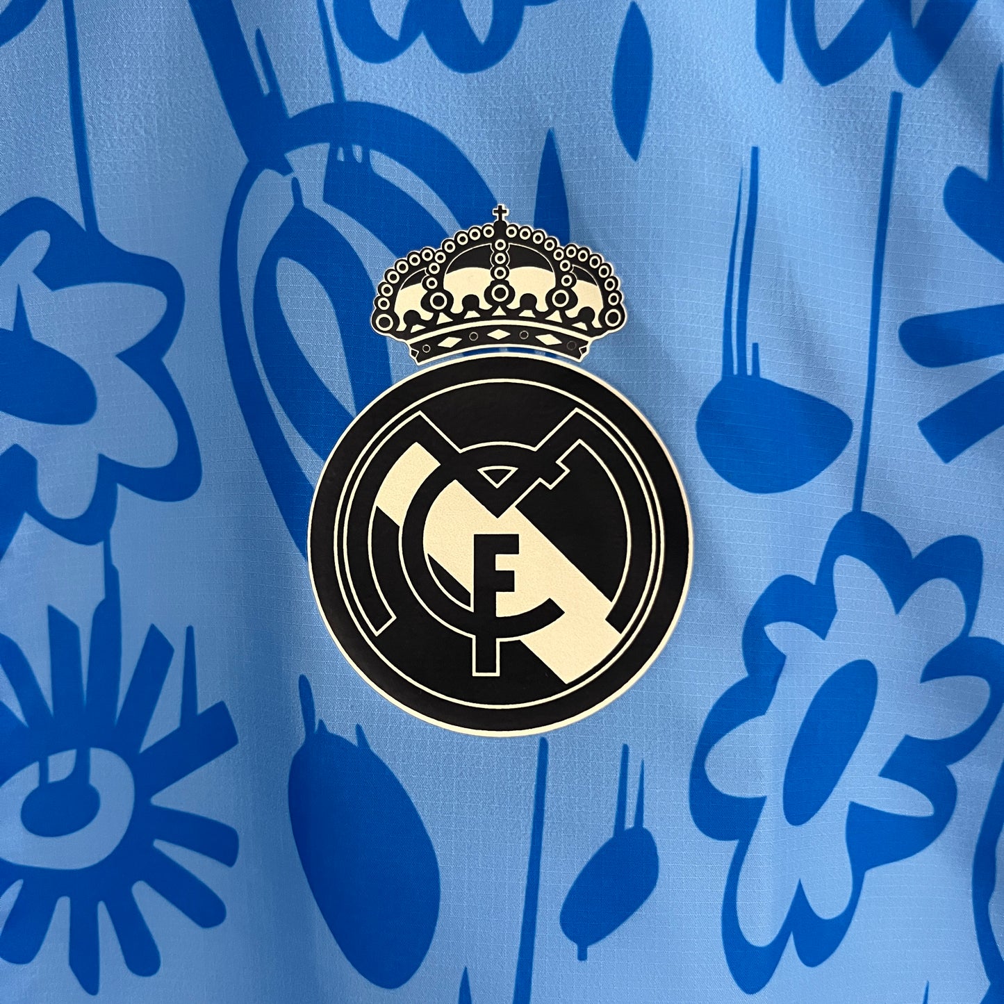 CORTAVIENTOS REAL MADRID REVERSIBLE