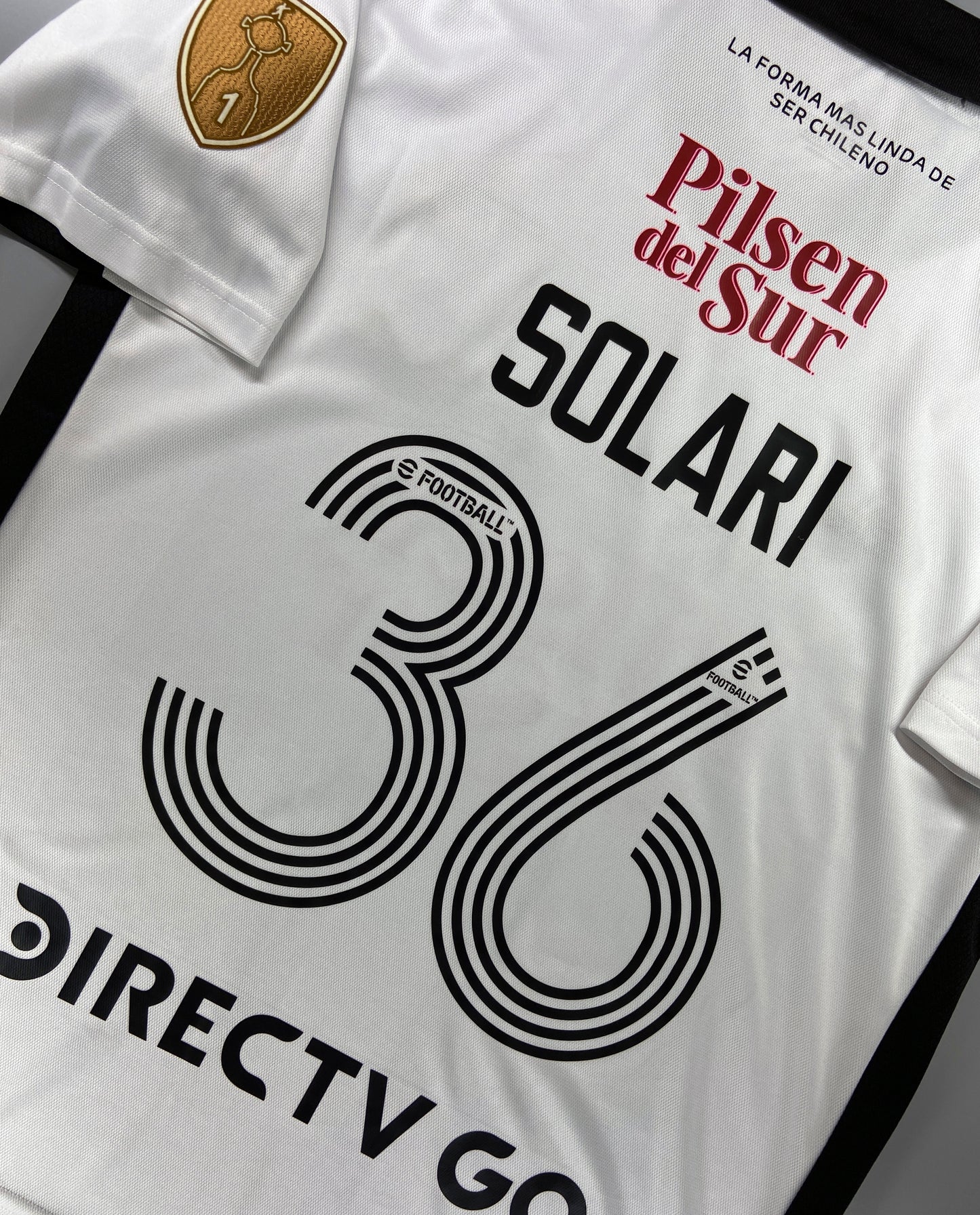 CAMISETA PRIMERA EQUIPACIÓN COLO COLO 2022 VERSIÓN FAN