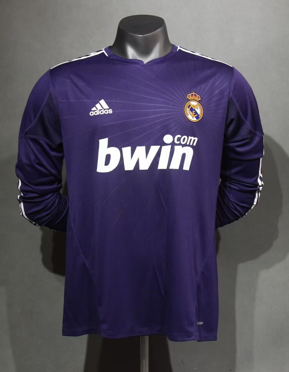 CAMISETA TERCERA EQUIPACIÓN REAL MADRID 2010/11