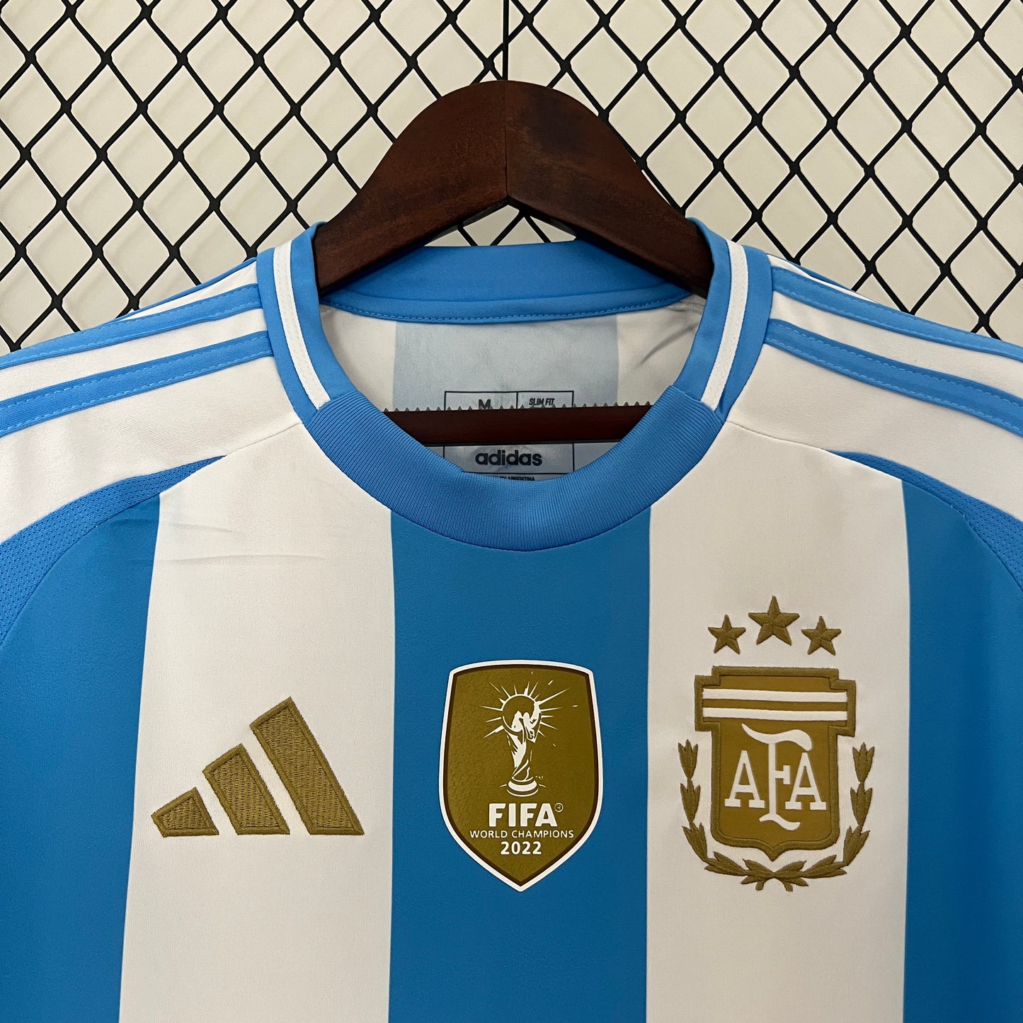 CAMISETA PRIMERA EQUIPACIÓN ARGENTINA 2024 VERSIÓN FAN