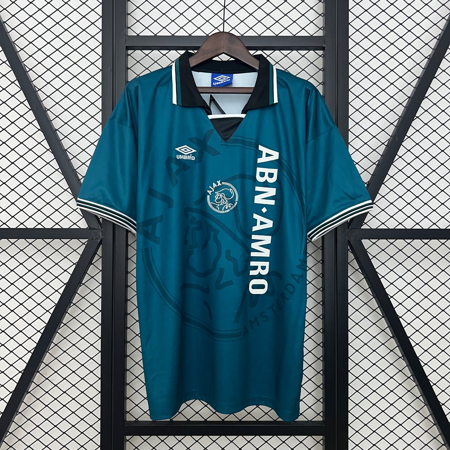 CAMISETA SEGUNDA EQUIPACIÓN AJAX 1995/96