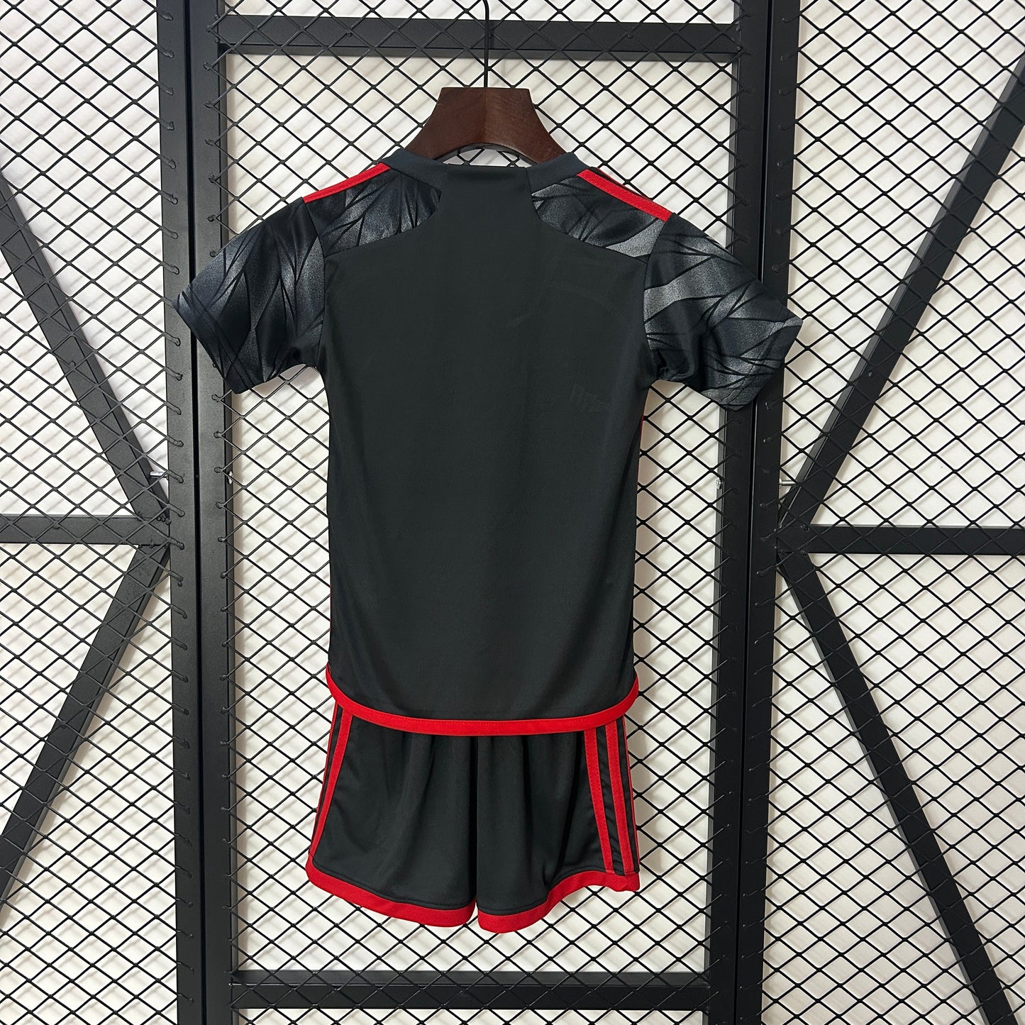 CAMISETA TERCERA EQUIPACIÓN FLAMENGO 2024 VERSIÓN INFANTIL