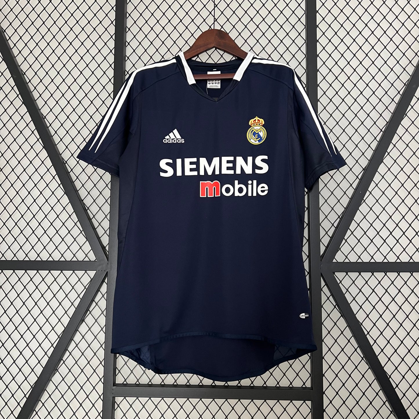 CAMISETA SEGUNDA EQUIPACIÓN REAL MADRID 2003/04