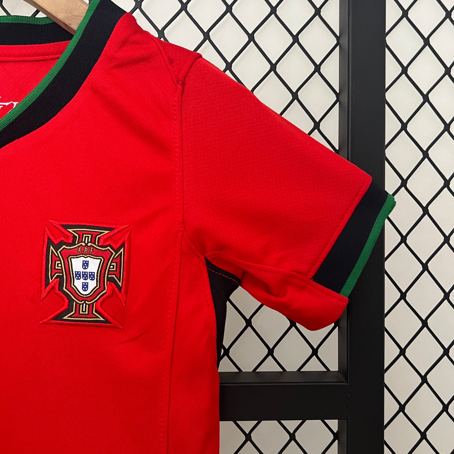 CAMISETA PRIMERA EQUIPACIÓN PORTUGAL 2024 VERSIÓN INFANTIL