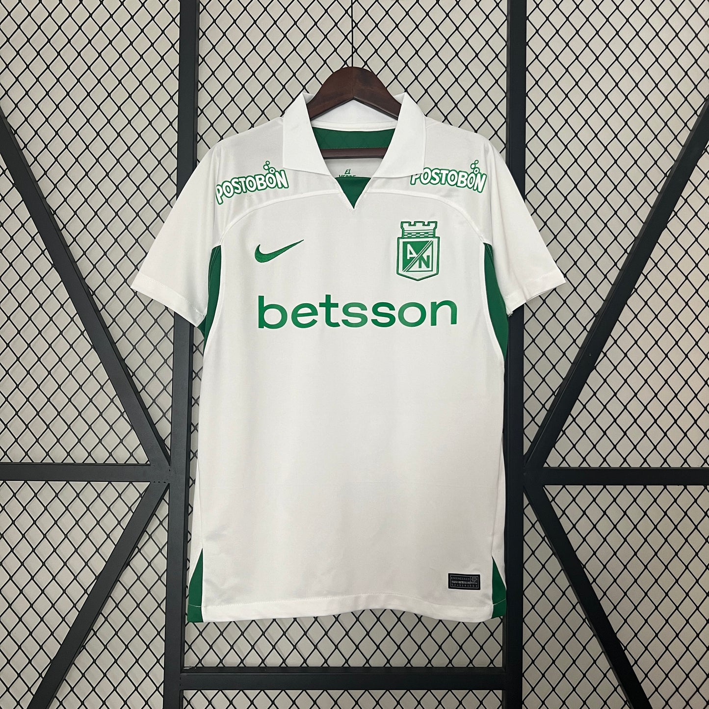 CAMISETA SEGUNDA EQUIPACIÓN ATLÉTICO NACIONAL 2024 VERSIÓN FAN