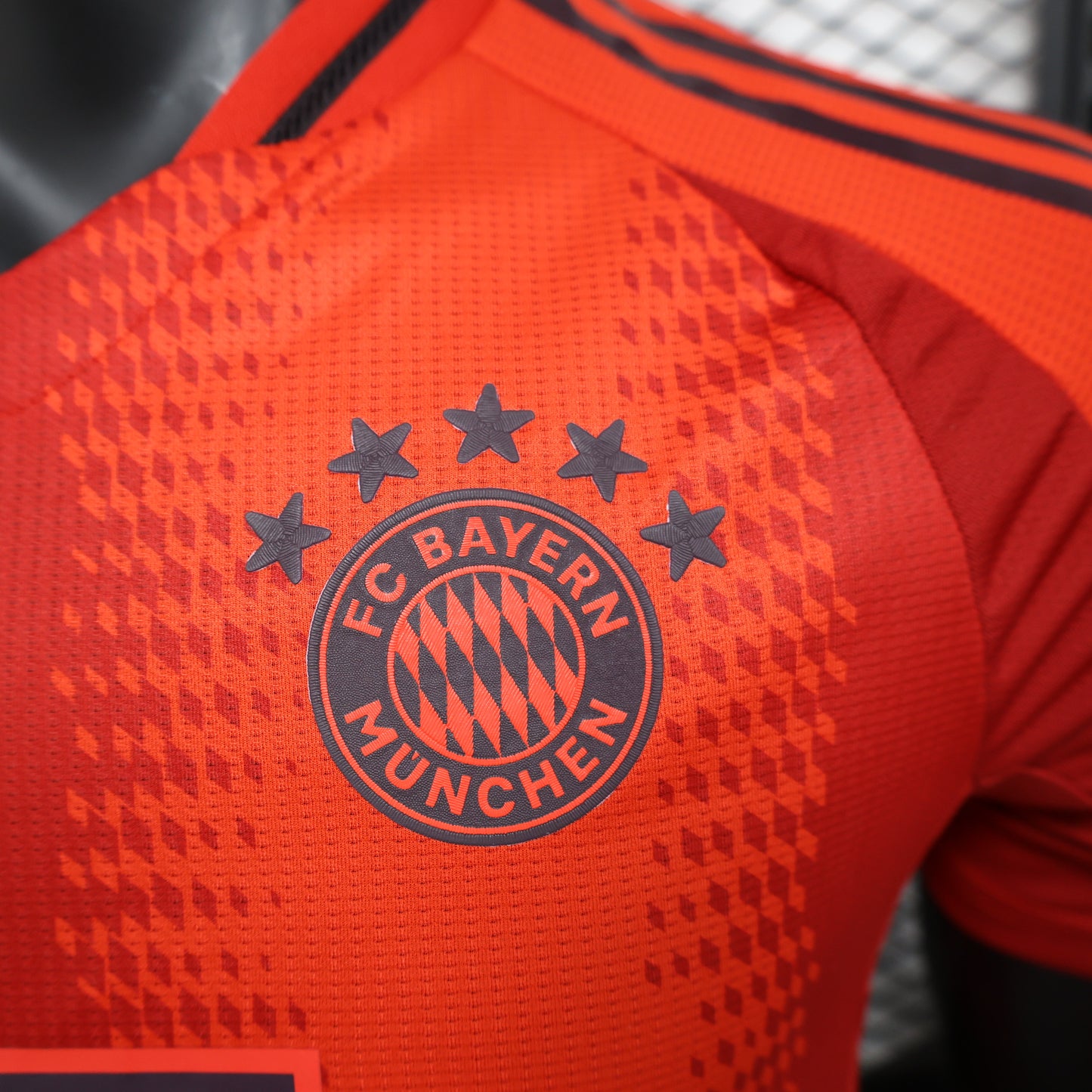 CAMISETA PRIMERA EQUIPACIÓN BAYERN MUNICH 24/25 VERSIÓN JUGADOR