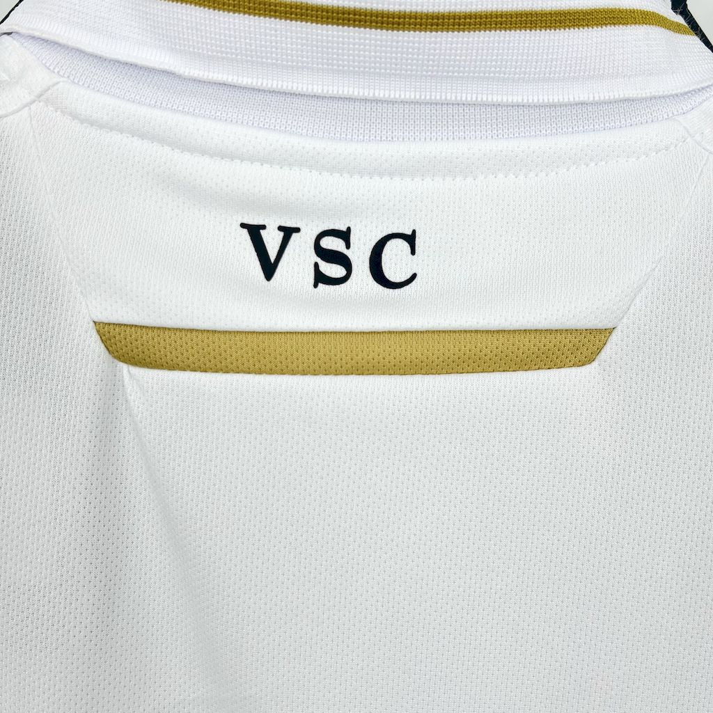 CAMISETA PRIMERA EQUIPACIÓN VITÓRIA SC 24/25 VERSIÓN INFANTIL