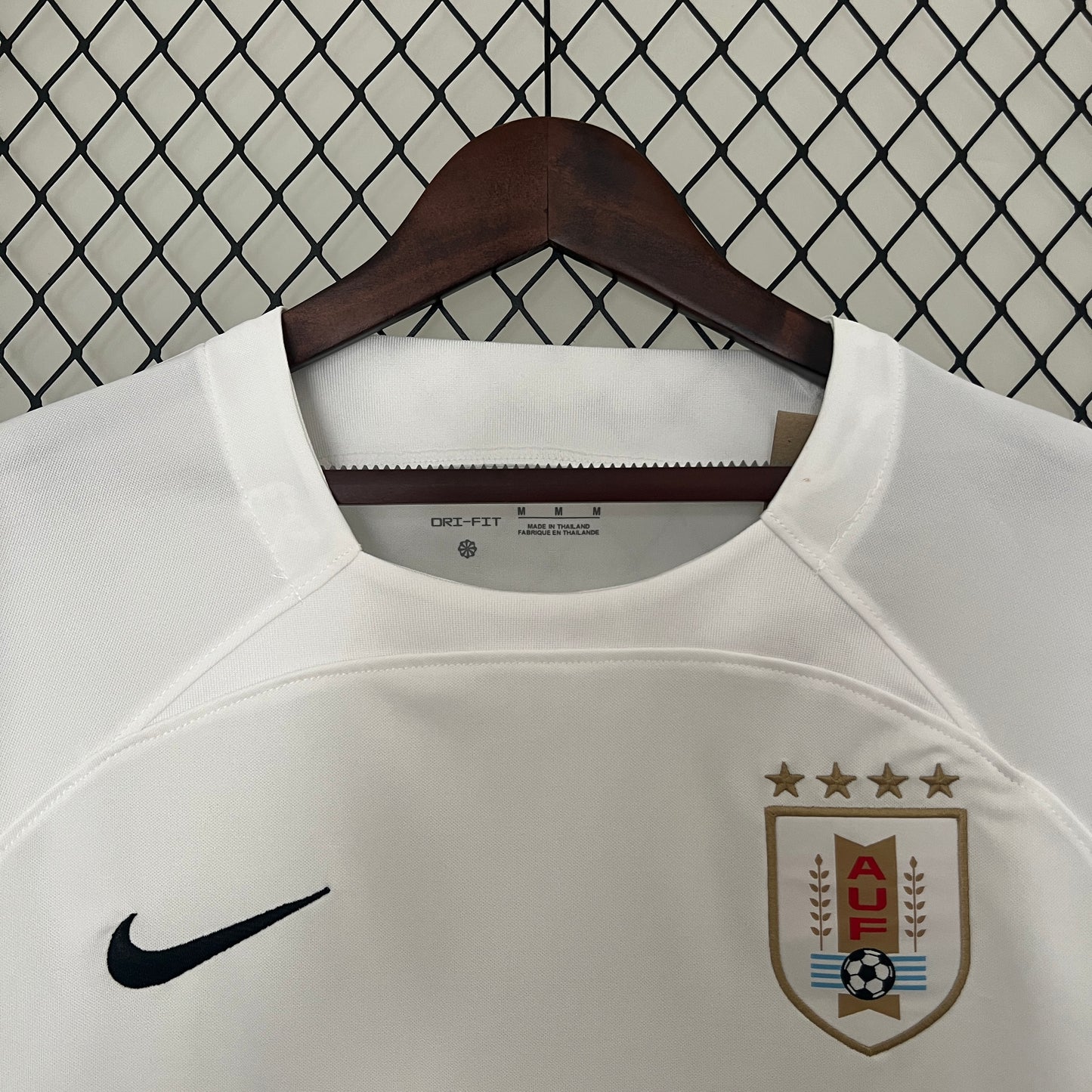 CAMISETA EDICIÓN ESPECIAL URUGUAY 2024 VERSIÓN FAN