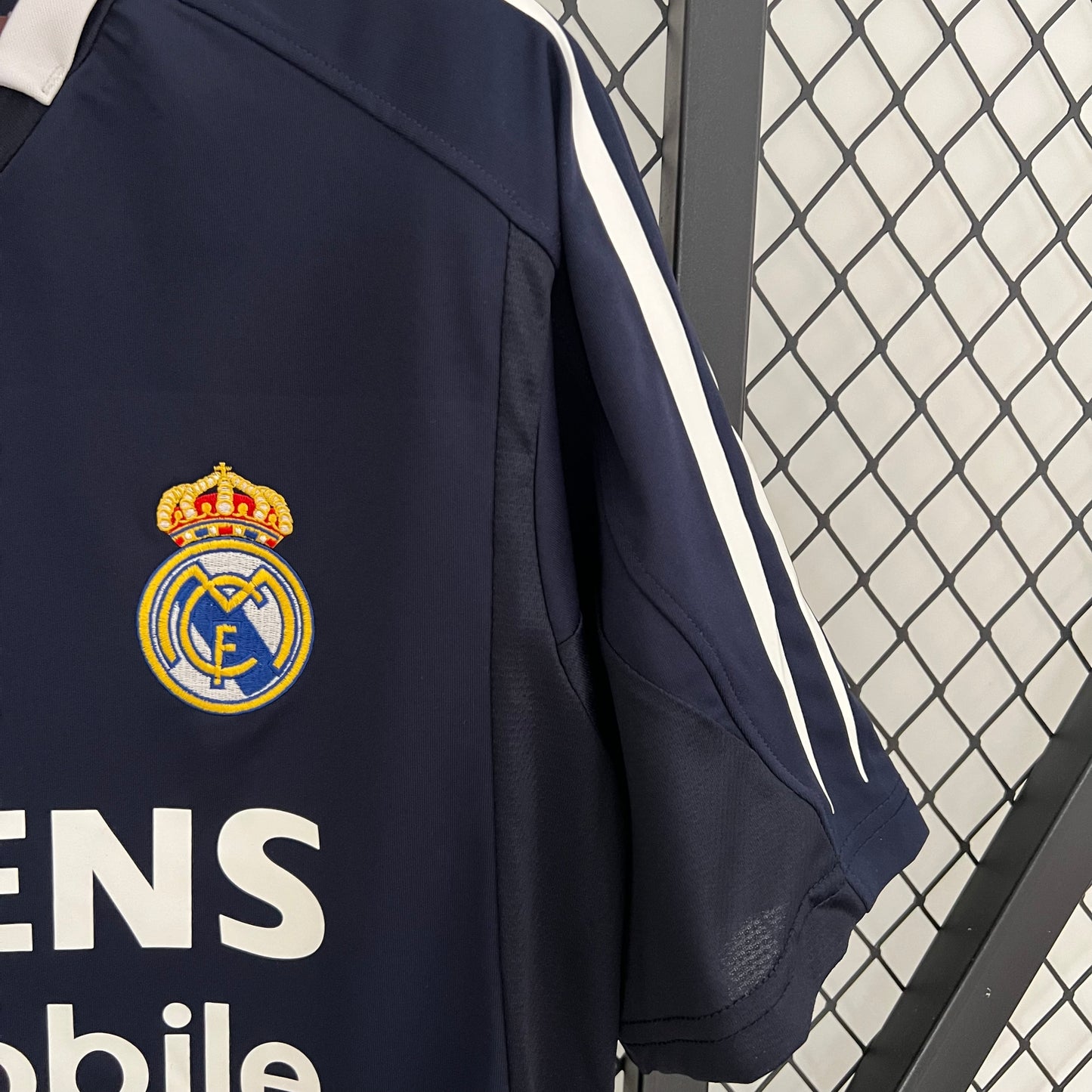 CAMISETA SEGUNDA EQUIPACIÓN REAL MADRID 2003/04