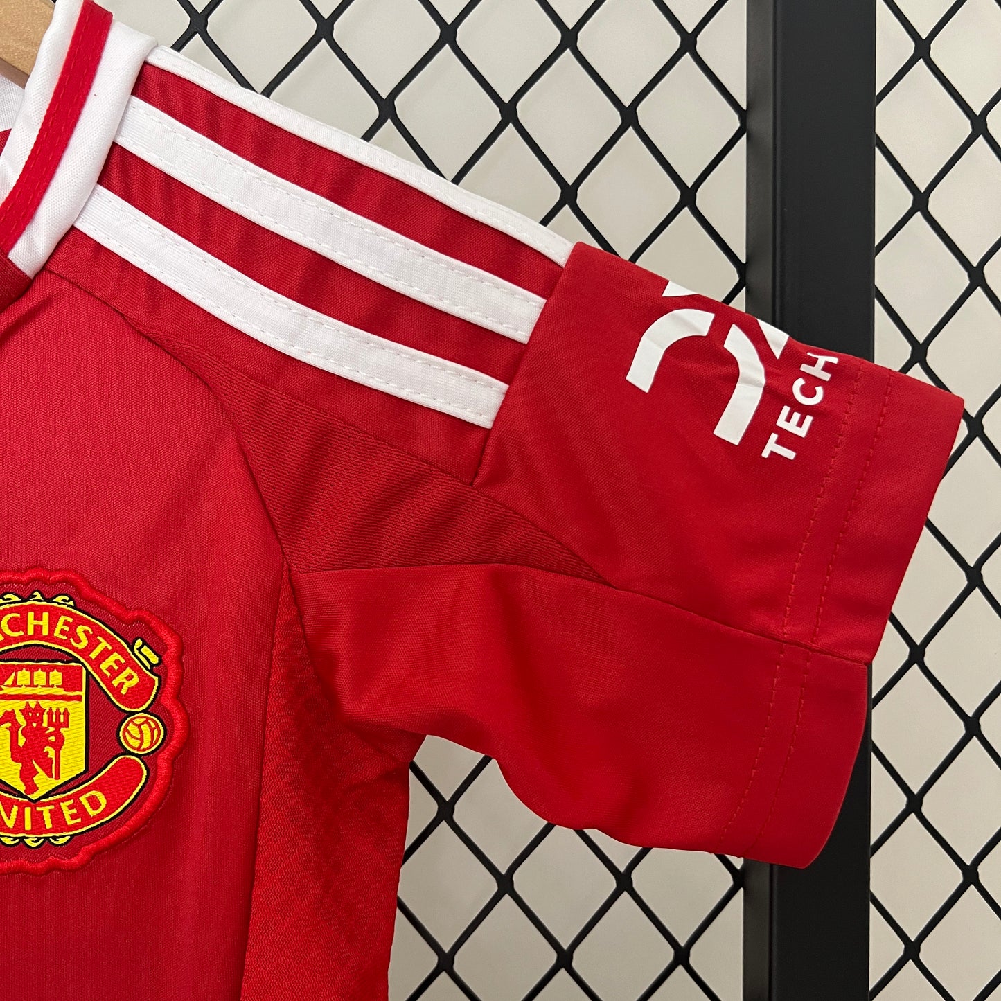 CAMISETA PRIMERA EQUIPACIÓN MANCHESTER UNITED 24/25 VERSIÓN INFANTIL