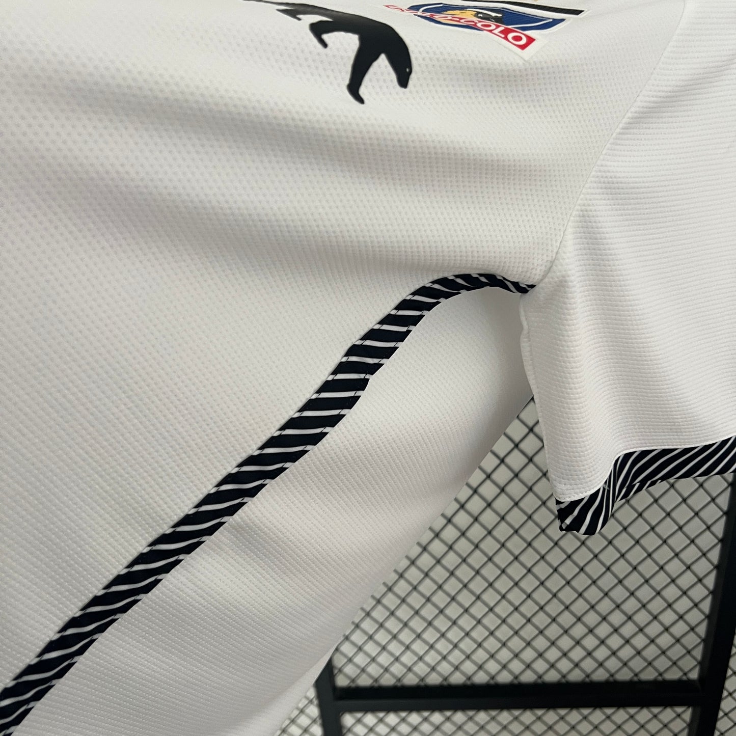 CAMISETA PRIMERA EQUIPACIÓN COLO COLO 2024 VERSIÓN FAN