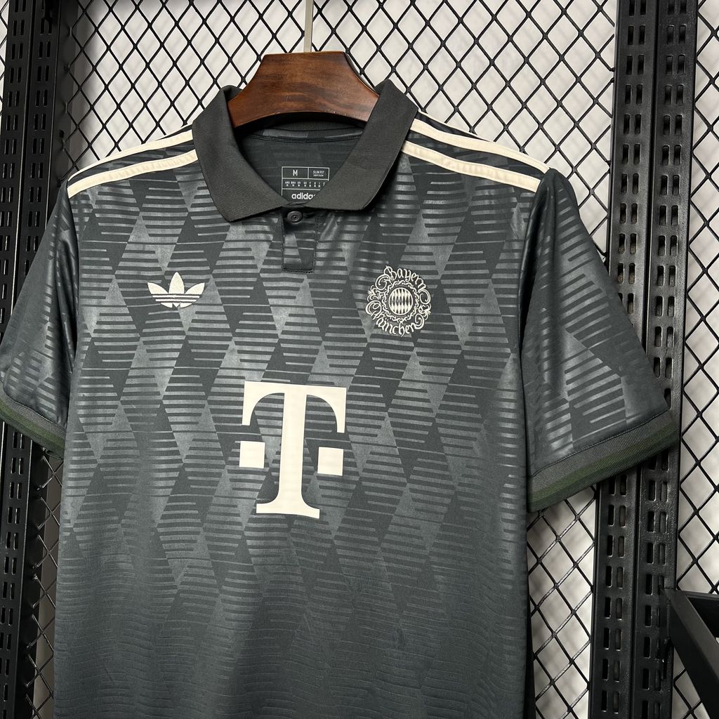 CAMISETA EDICIÓN ESPECIAL BAYERN MUNICH 24/25 VERSIÓN FAN