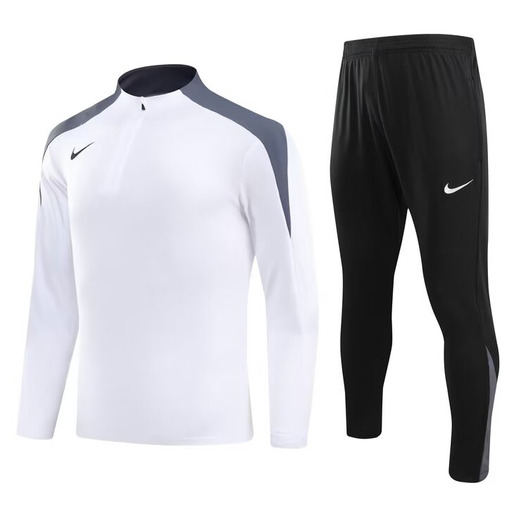 CONJUNTO DE BUZO MEDIO CIERRE NIKE