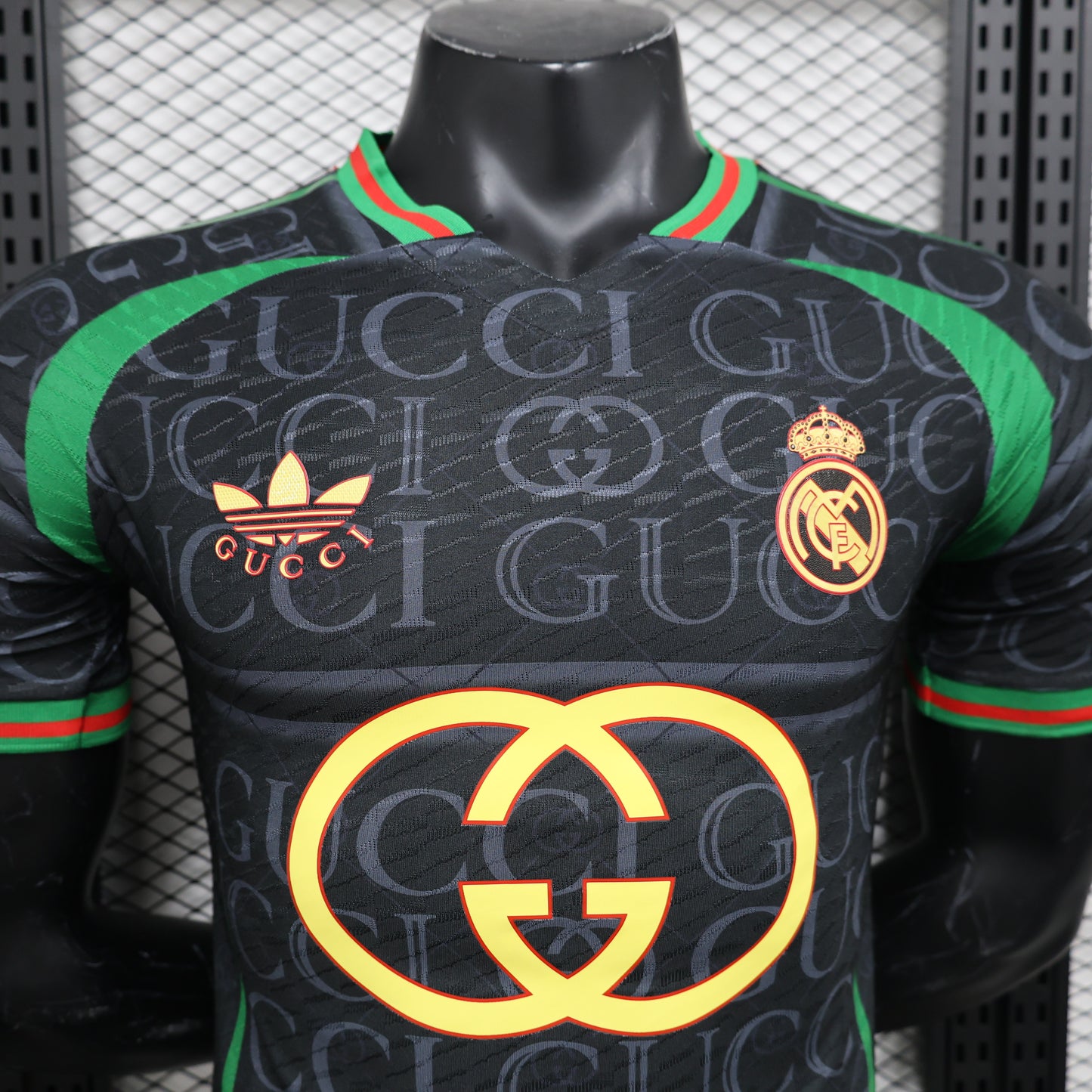 CAMISETA CONCEPTO REAL MADRID 24/25 VERSIÓN JUGADOR