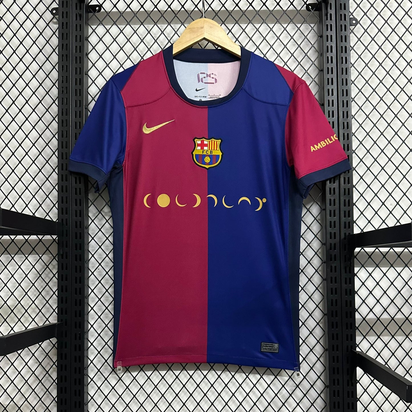 CAMISETA PRIMERA EQUIPACIÓN BARCELONA 24/25 VERSIÓN FAN