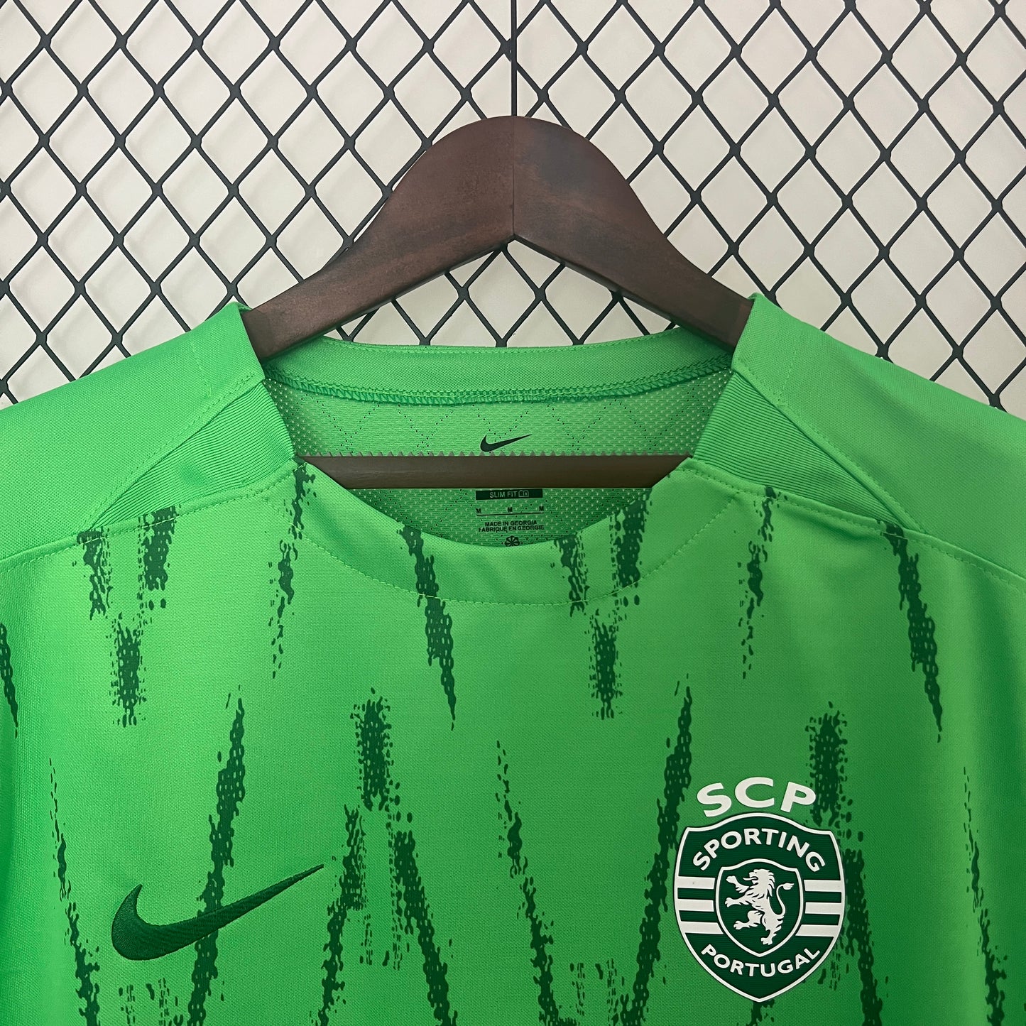 CAMISETA TERCERA EQUIPACIÓN SPORTING CP 24/25 VERSIÓN FAN