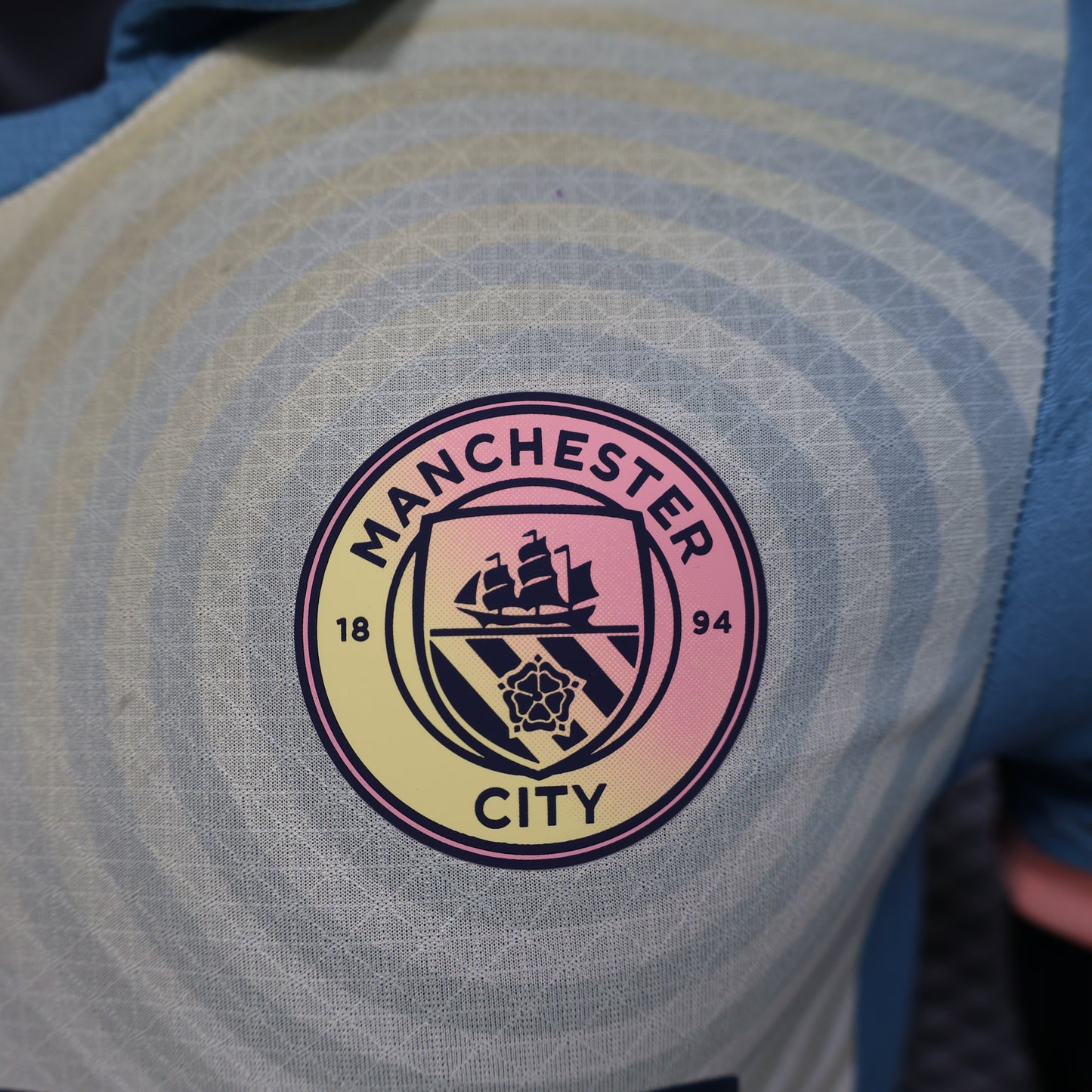 CAMISETA CUARTA EQUIPACIÓN MANCHESTER CITY 24/25 VERSIÓN JUGADOR