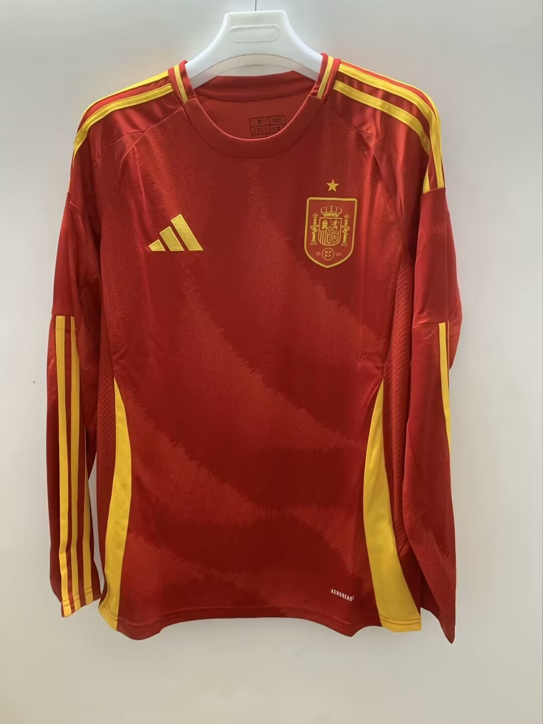 CAMISETA PRIMERA EQUIPACIÓN ESPAÑA 2024 VERSIÓN FAN