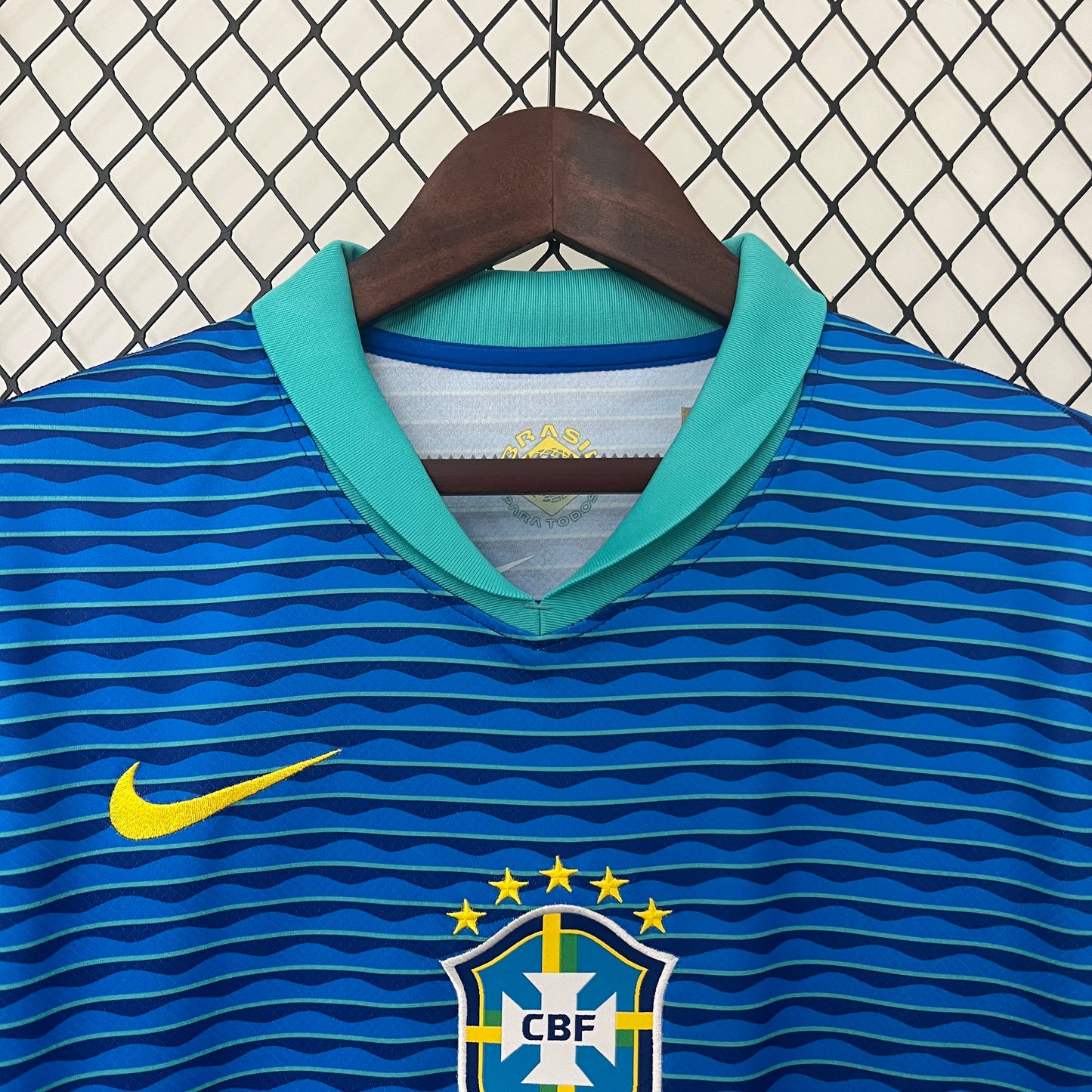 CAMISETA SEGUNDA EQUIPACIÓN BRASIL 2024 VERSIÓN FAN