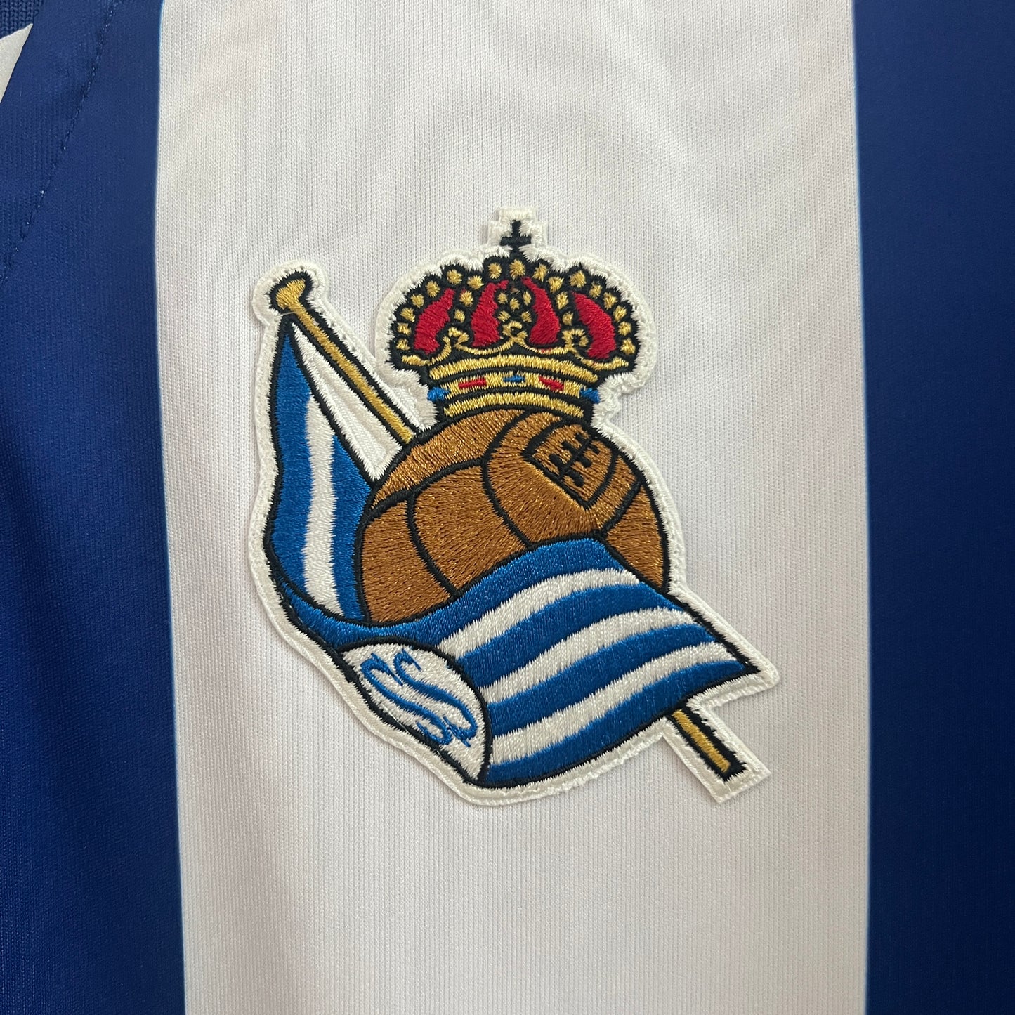 CAMISETA PRIMERA EQUIPACIÓN REAL SOCIEDAD 24/25 VERSIÓN FAN