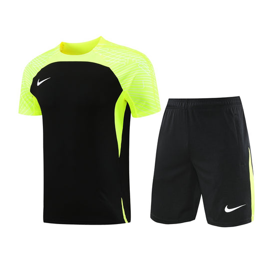 CONJUNTO DE ENTRENAMIENTO NIKE