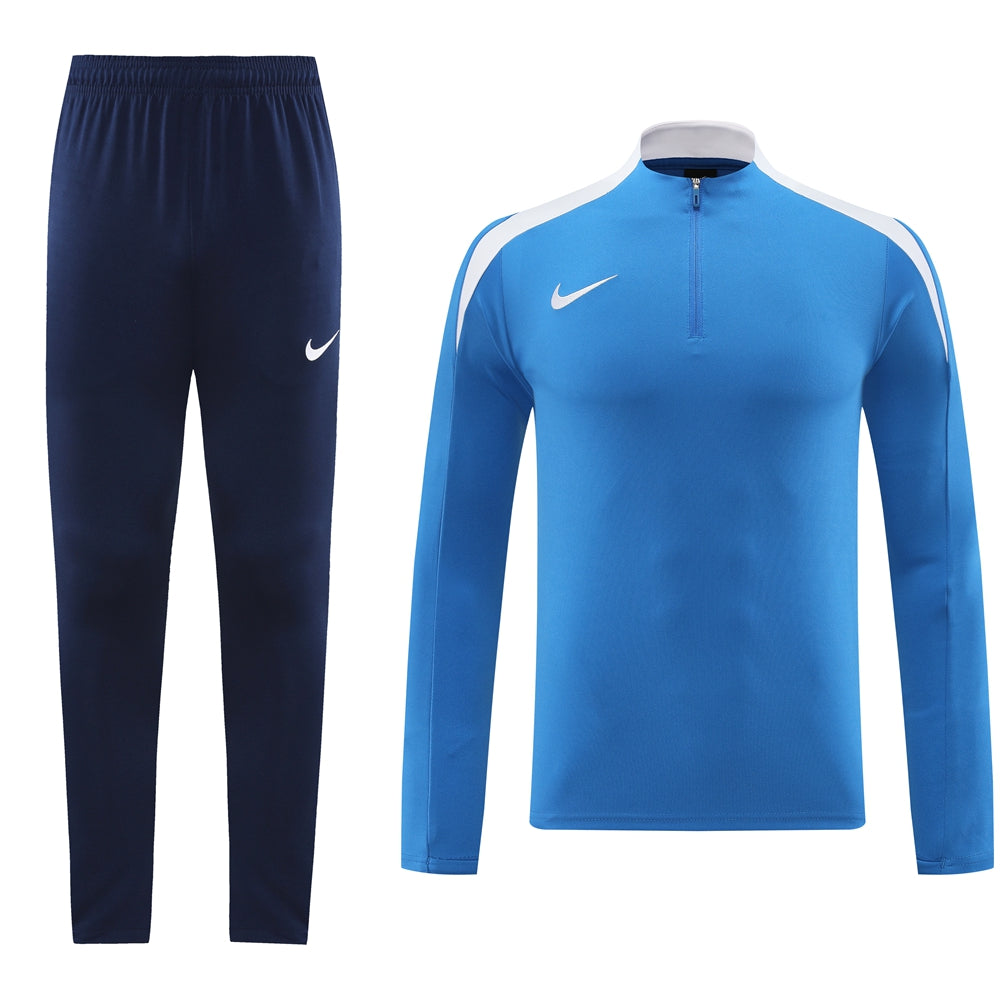 CONJUNTO DE BUZO MEDIO CIERRE NIKE