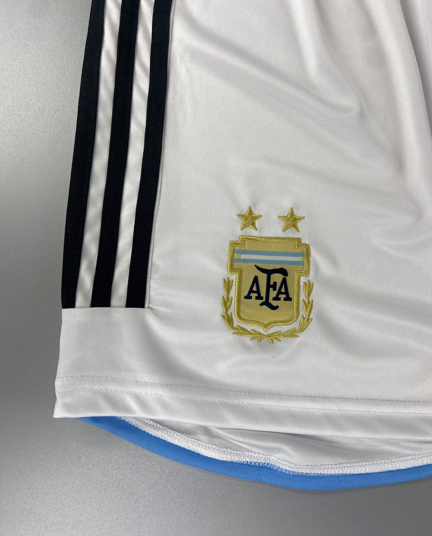 SHORTS PRIMERA EQUIPACIÓN ARGENTINA 2022