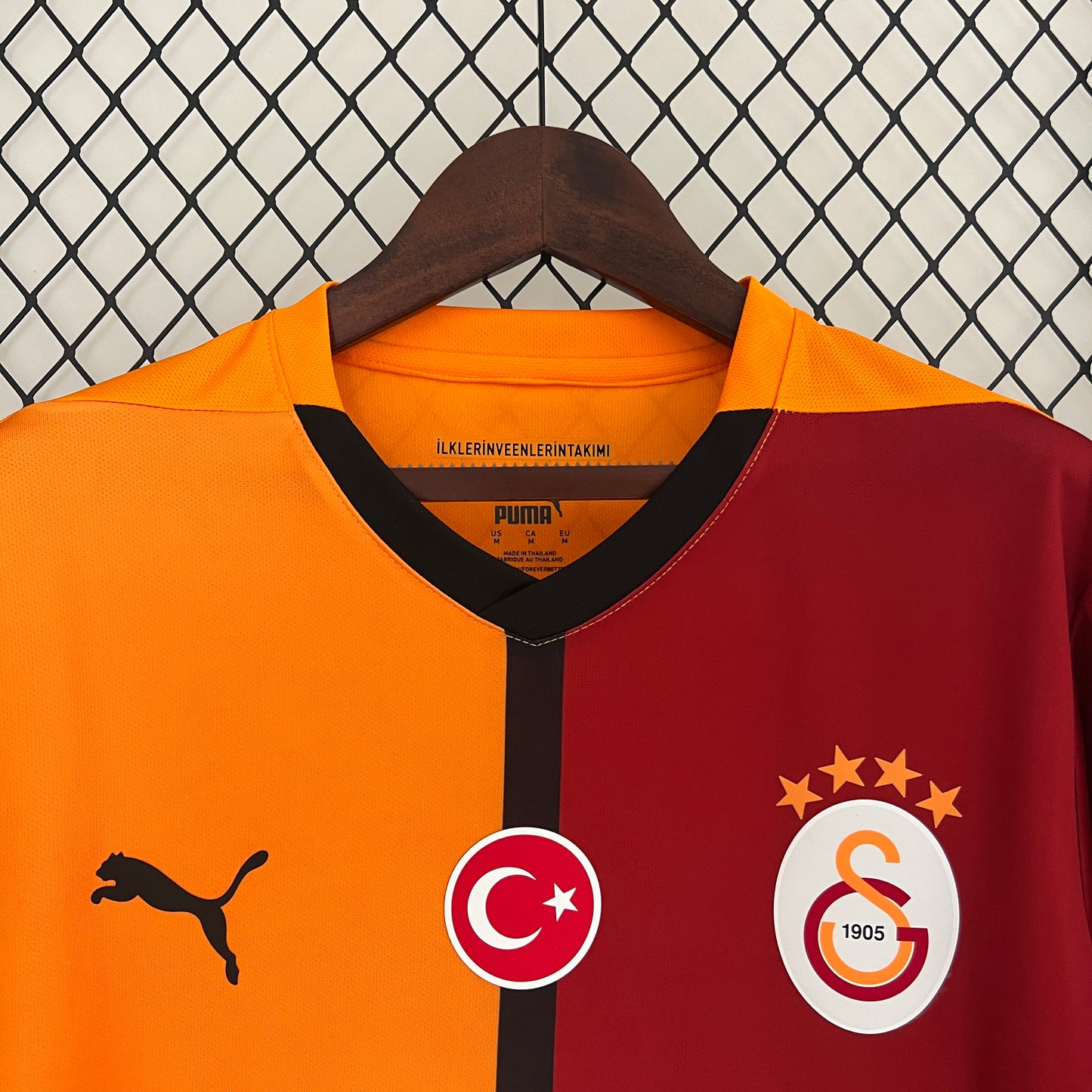 CAMISETA PRIMERA EQUIPACIÓN GALATASARAY 24/25 VERSIÓN FAN