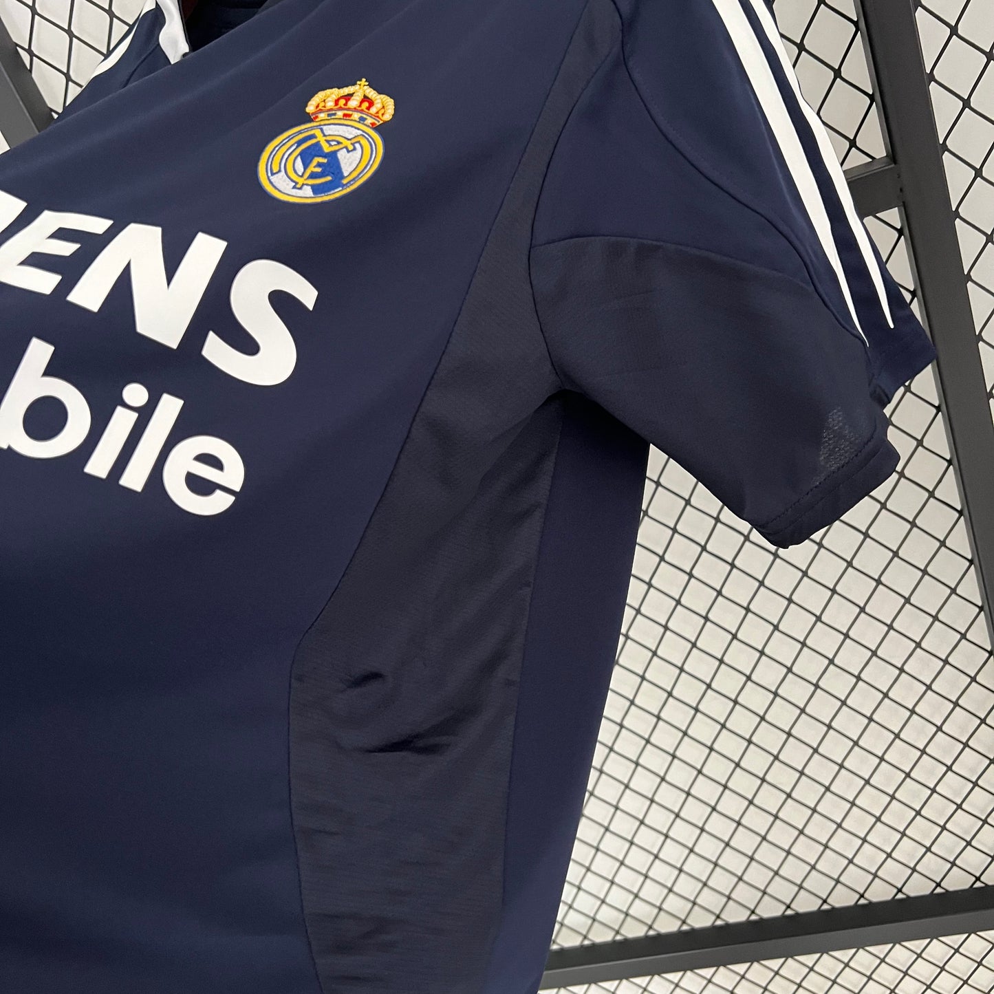 CAMISETA SEGUNDA EQUIPACIÓN REAL MADRID 2003/04