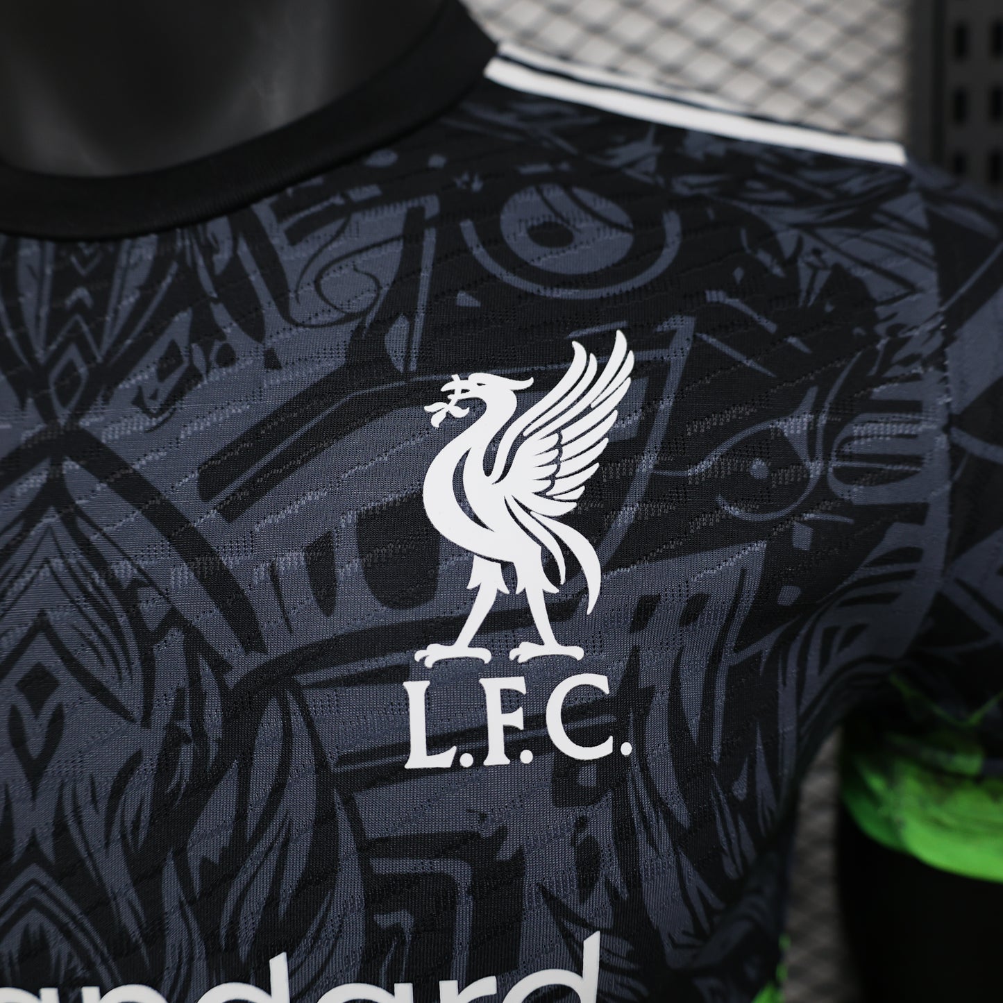 CAMISETA CONCEPTO LIVERPOOL 24/25 VERSIÓN JUGADOR