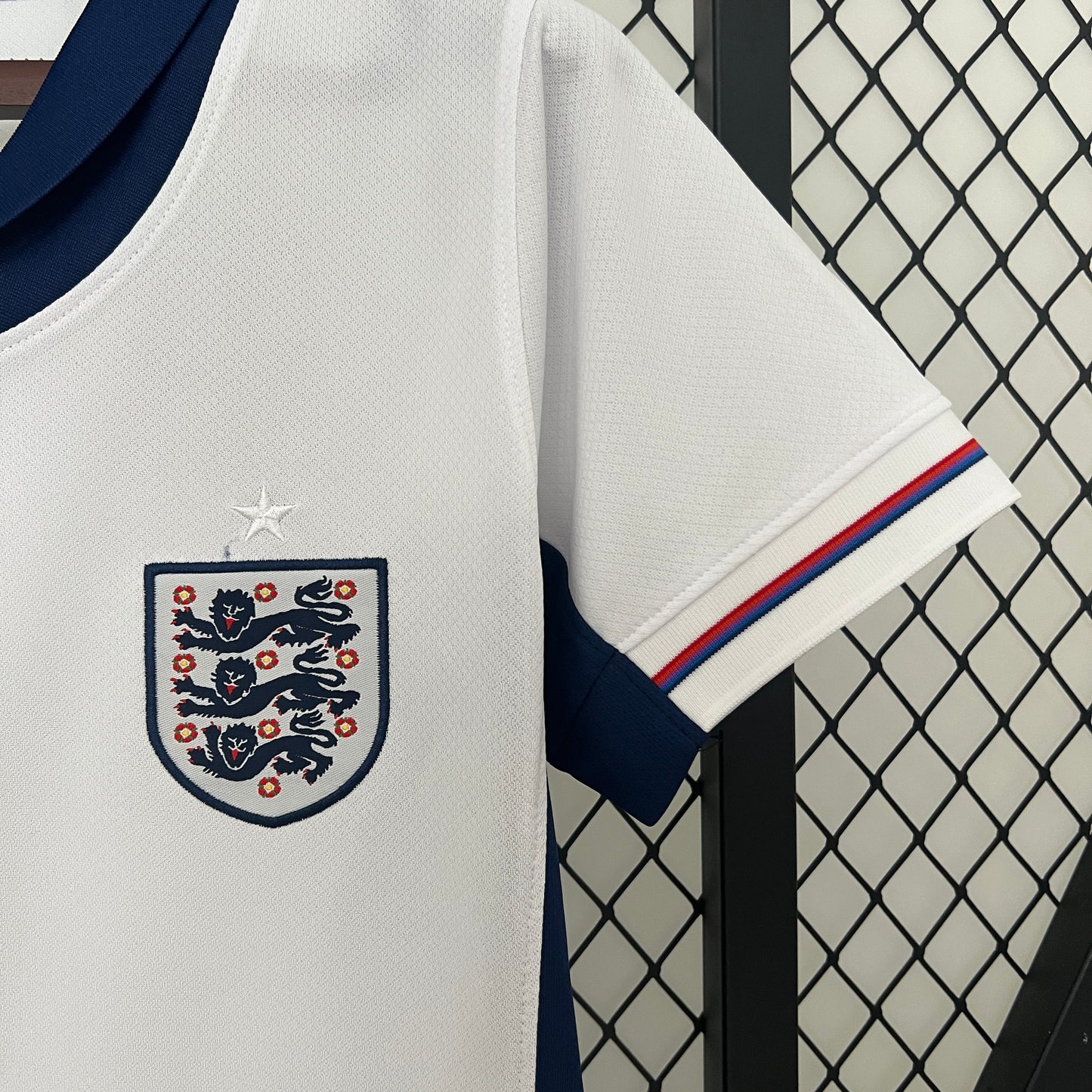 CAMISETA PRIMERA EQUIPACIÓN INGLATERRA 2024 VERSIÓN FEMENINA