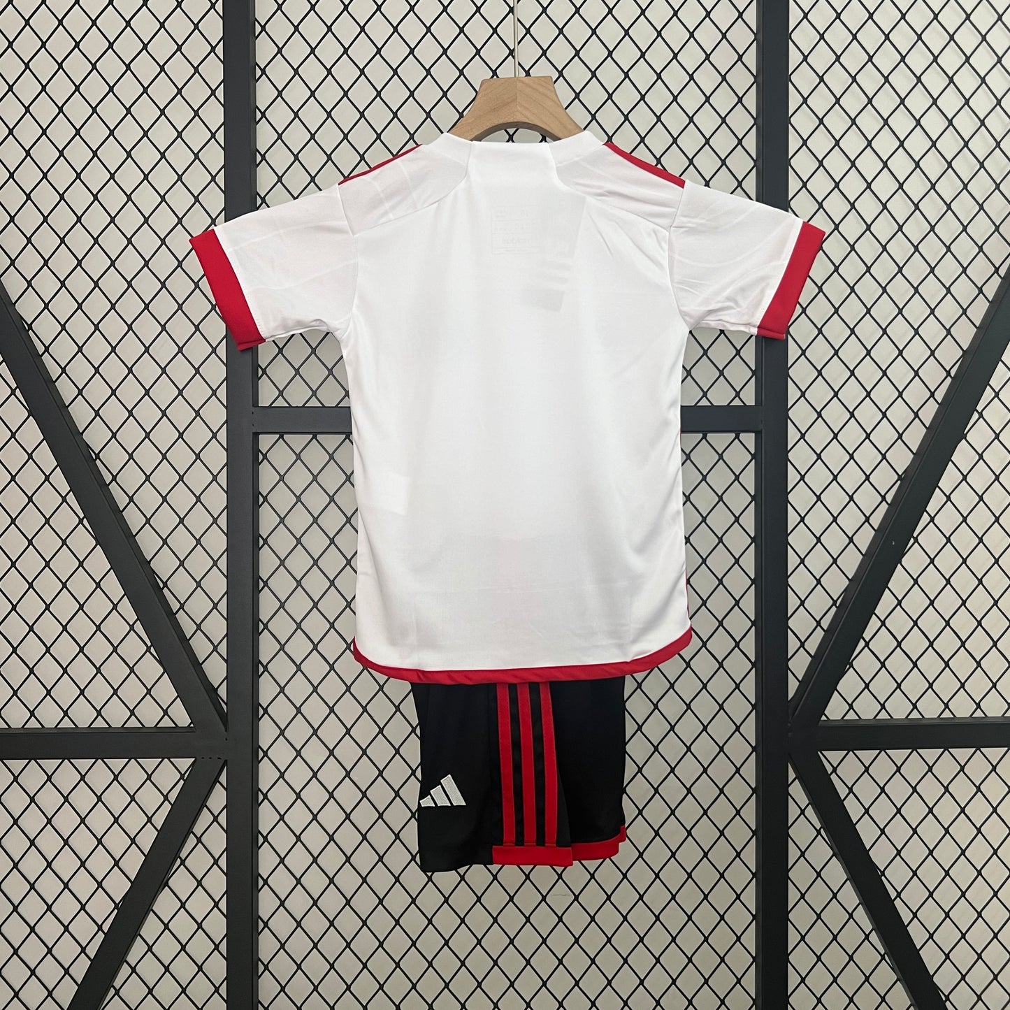 CAMISETA SEGUNDA EQUIPACIÓN FLAMENGO 2024 VERSIÓN INFANTIL