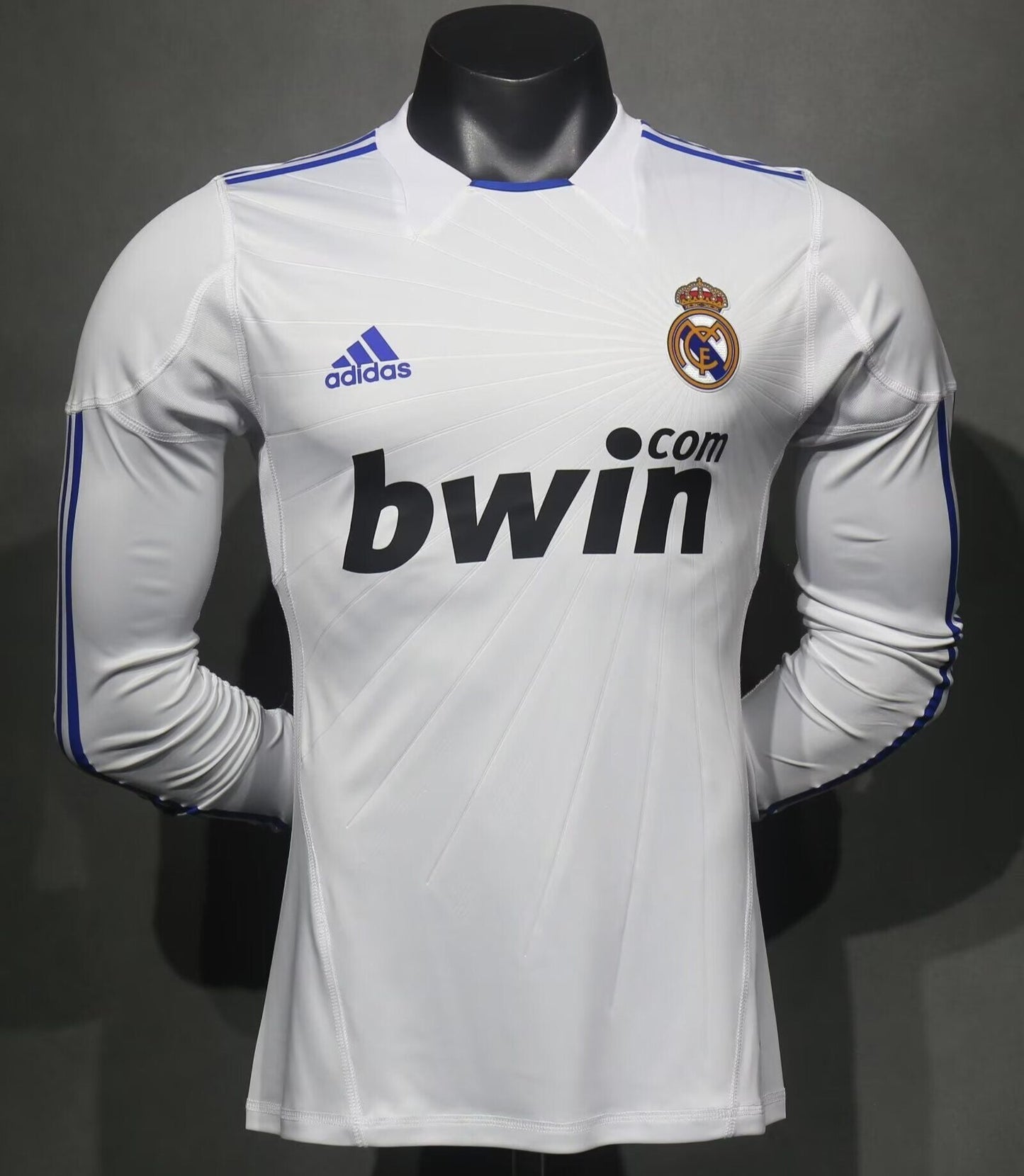 CAMISETA PRIMERA EQUIPACIÓN REAL MADRID 2010/11