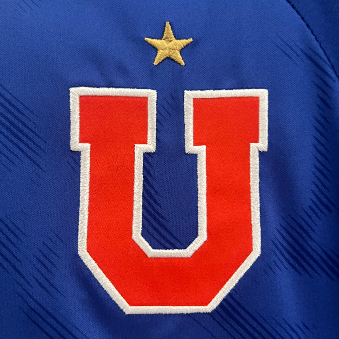 CAMISETA PRIMERA EQUIPACIÓN U. DE CHILE 2024 VERSIÓN FAN