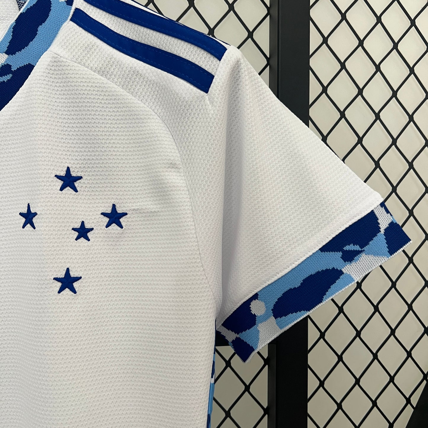 CAMISETA SEGUNDA EQUIPACIÓN CRUZEIRO 2024 VERSIÓN FEMENINA