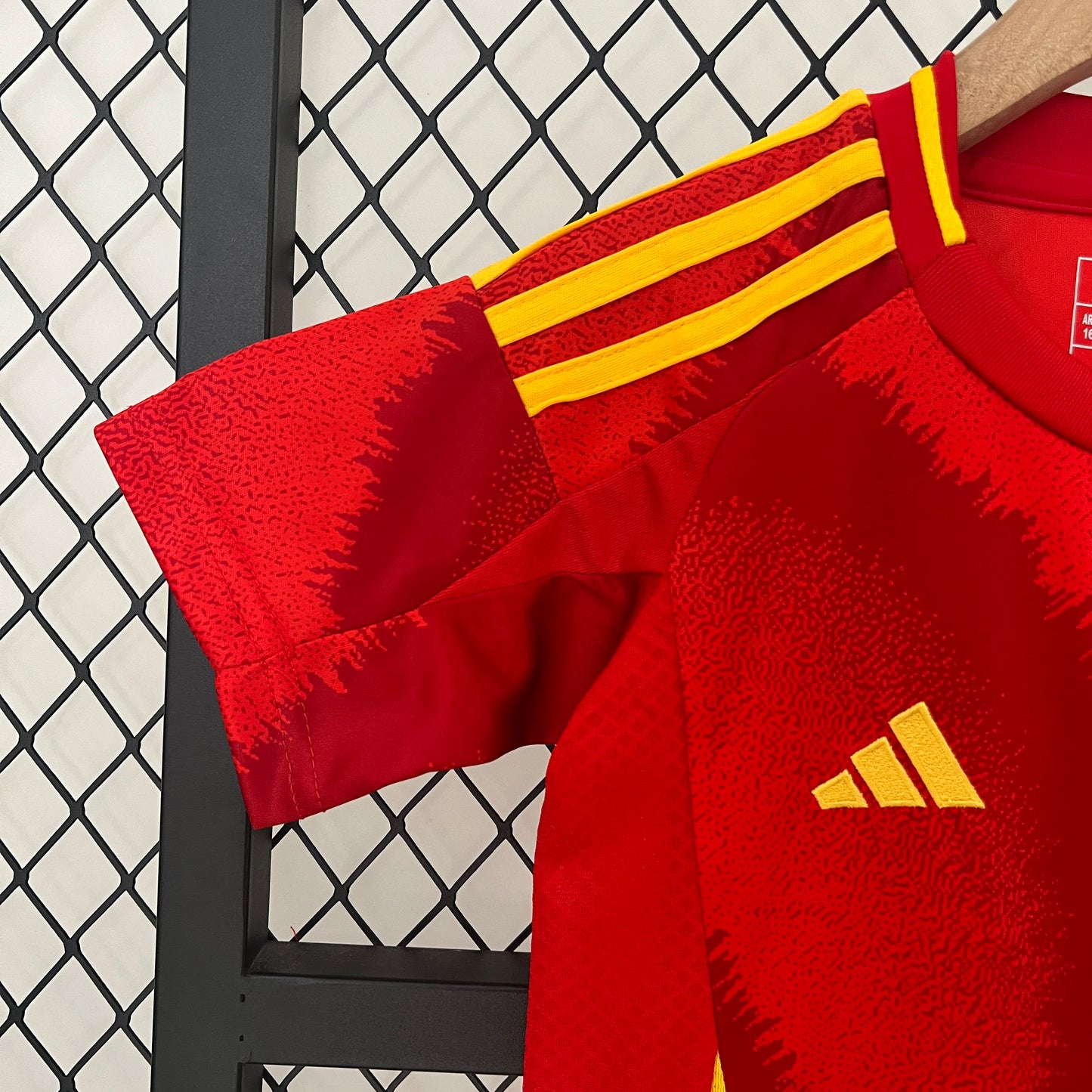 CAMISETA PRIMERA EQUIPACIÓN ESPAÑA 2024 VERSIÓN INFANTIL