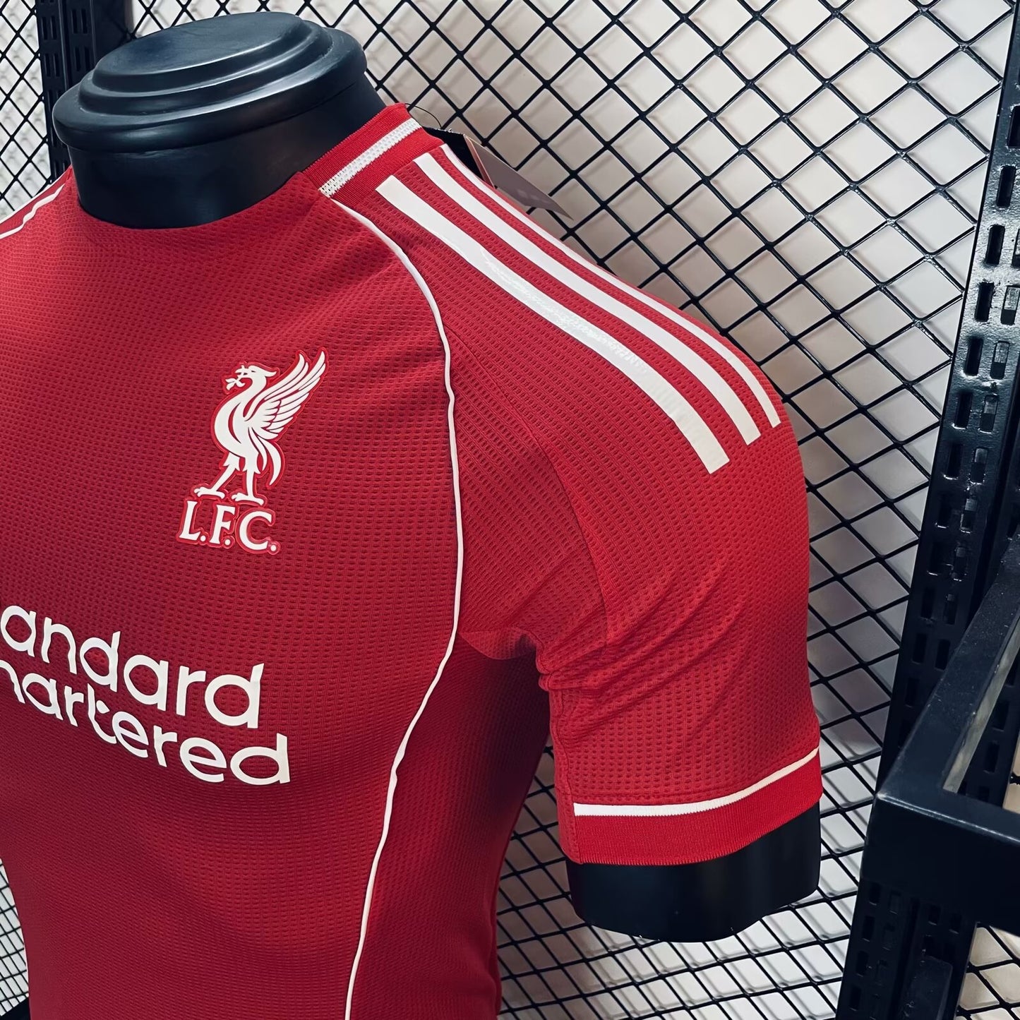 CAMISETA PRIMERA EQUIPACIÓN LIVERPOOL 25/26 VERSIÓN JUGADOR