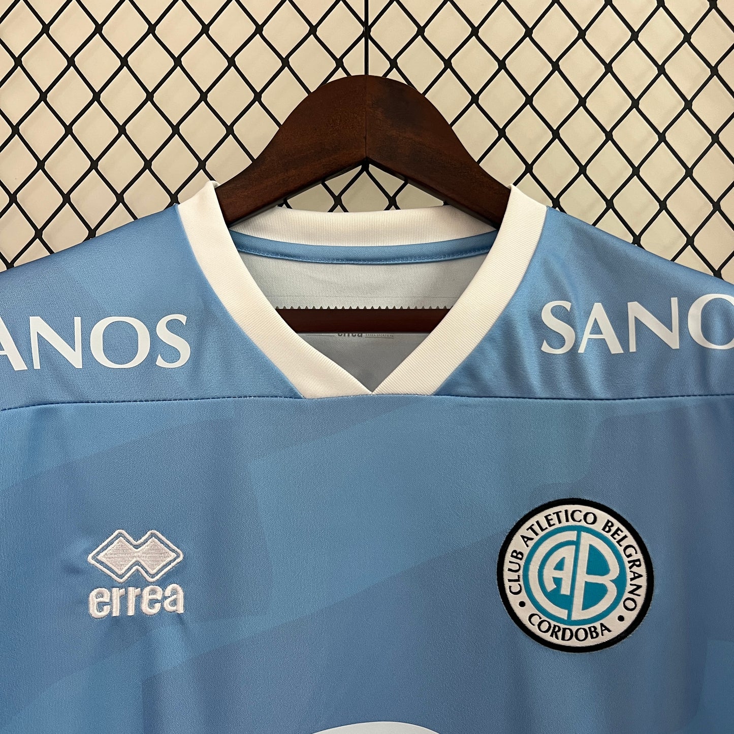 CAMISETA PRIMERA EQUIPACIÓN BELGRANO 2024 VERSIÓN FAN