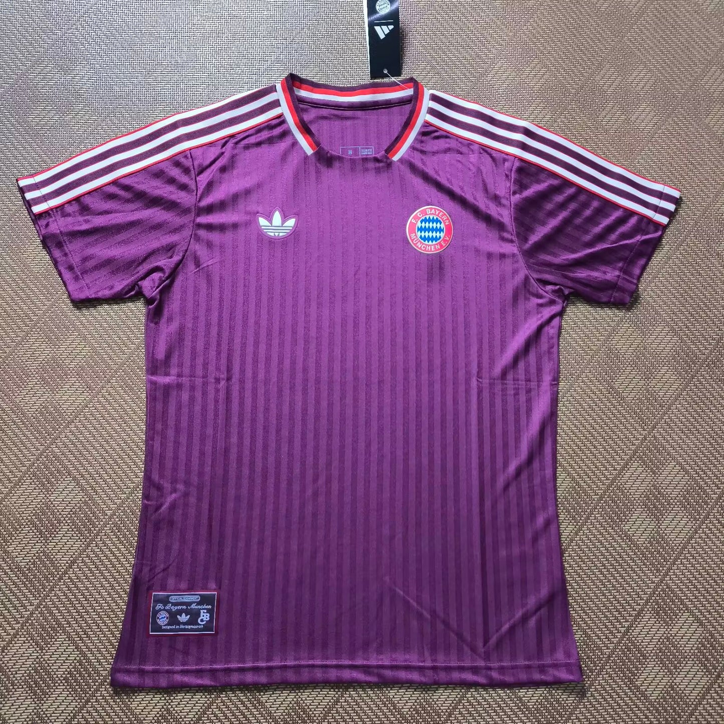 POLERA DE SALIDA BAYERN MUNICH 24/25 VERSIÓN FAN