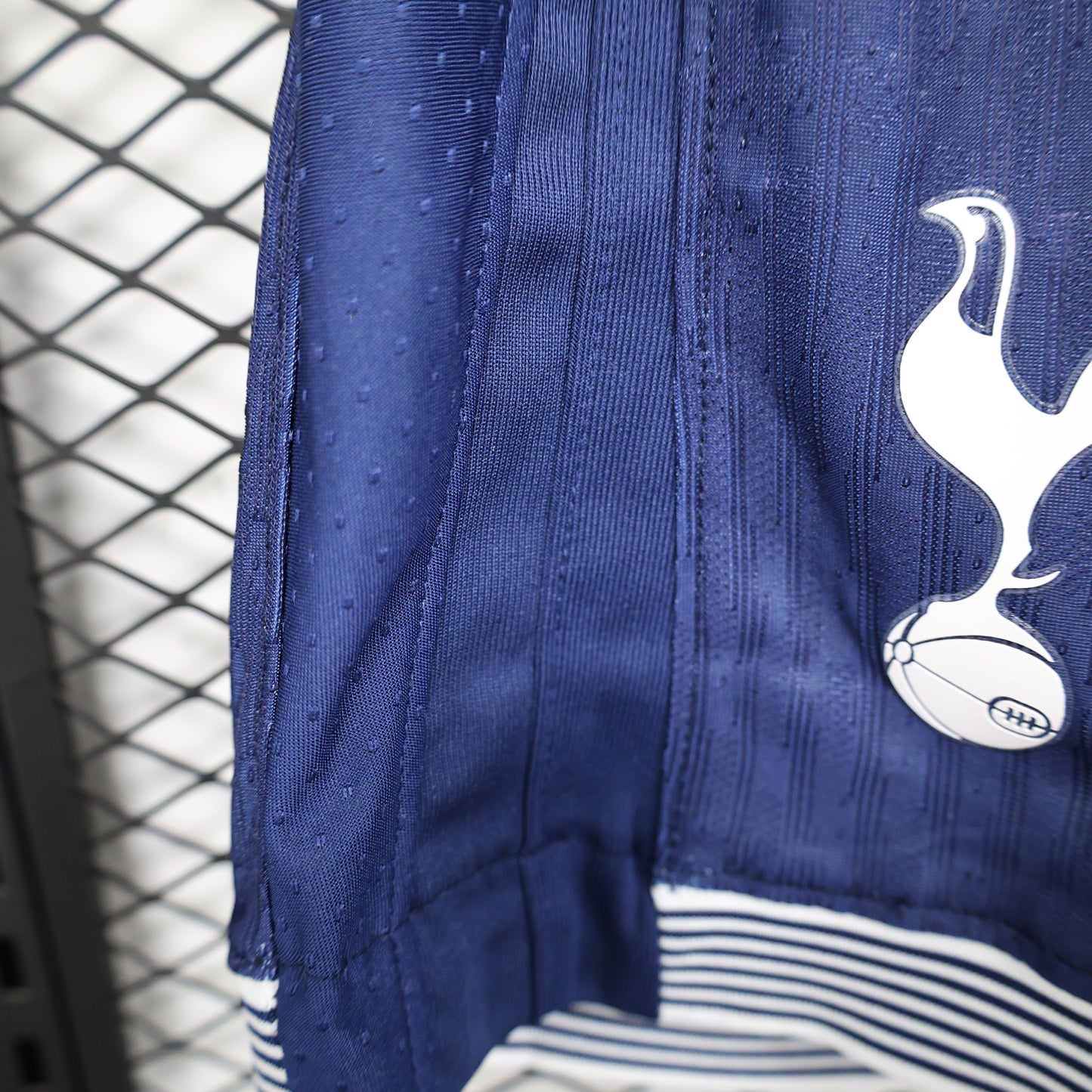 SHORTS PRIMERA EQUIPACIÓN TOTTENHAM 24/25 VERSIÓN JUGADOR