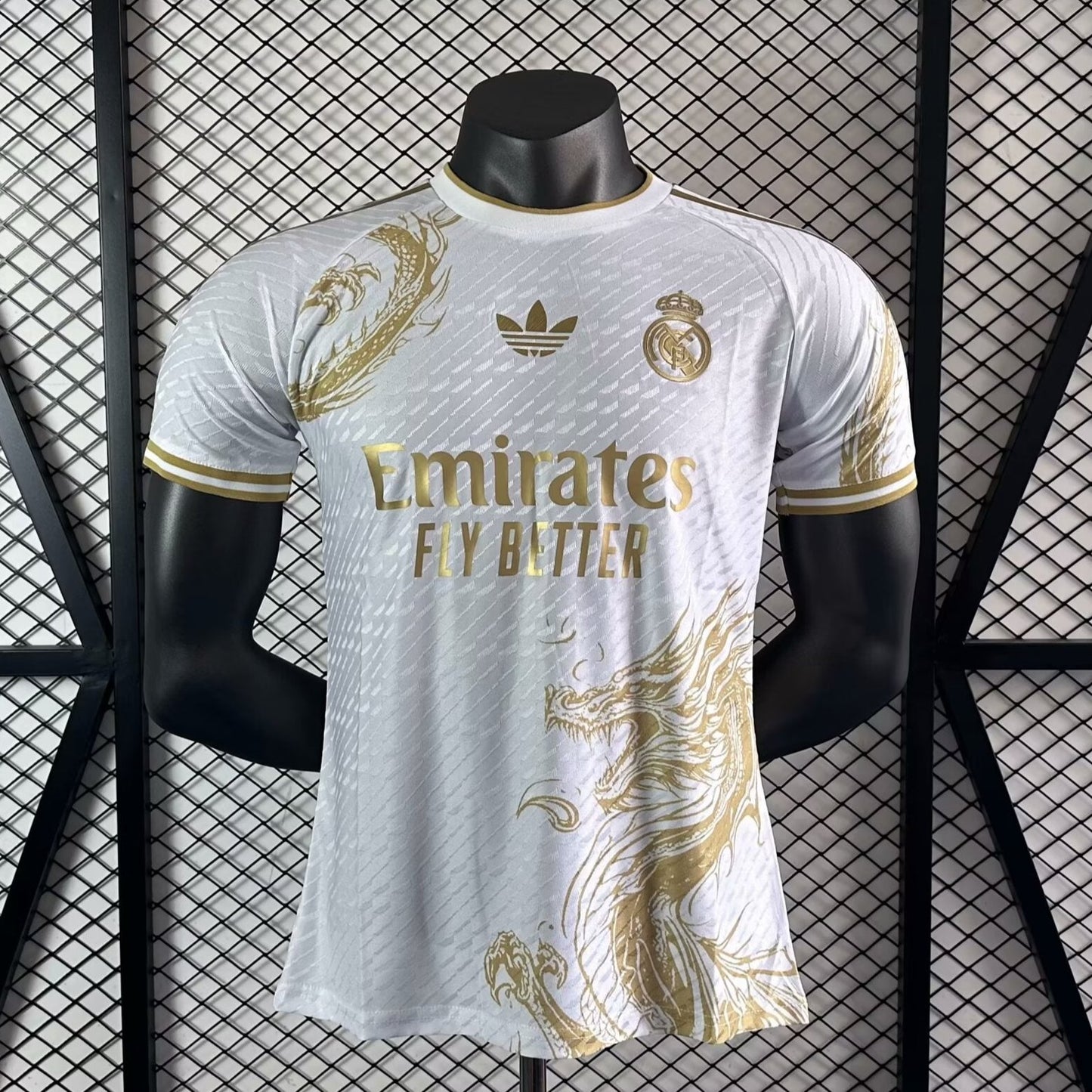 CAMISETA CONCEPTO REAL MADRID 24/25 VERSIÓN JUGADOR