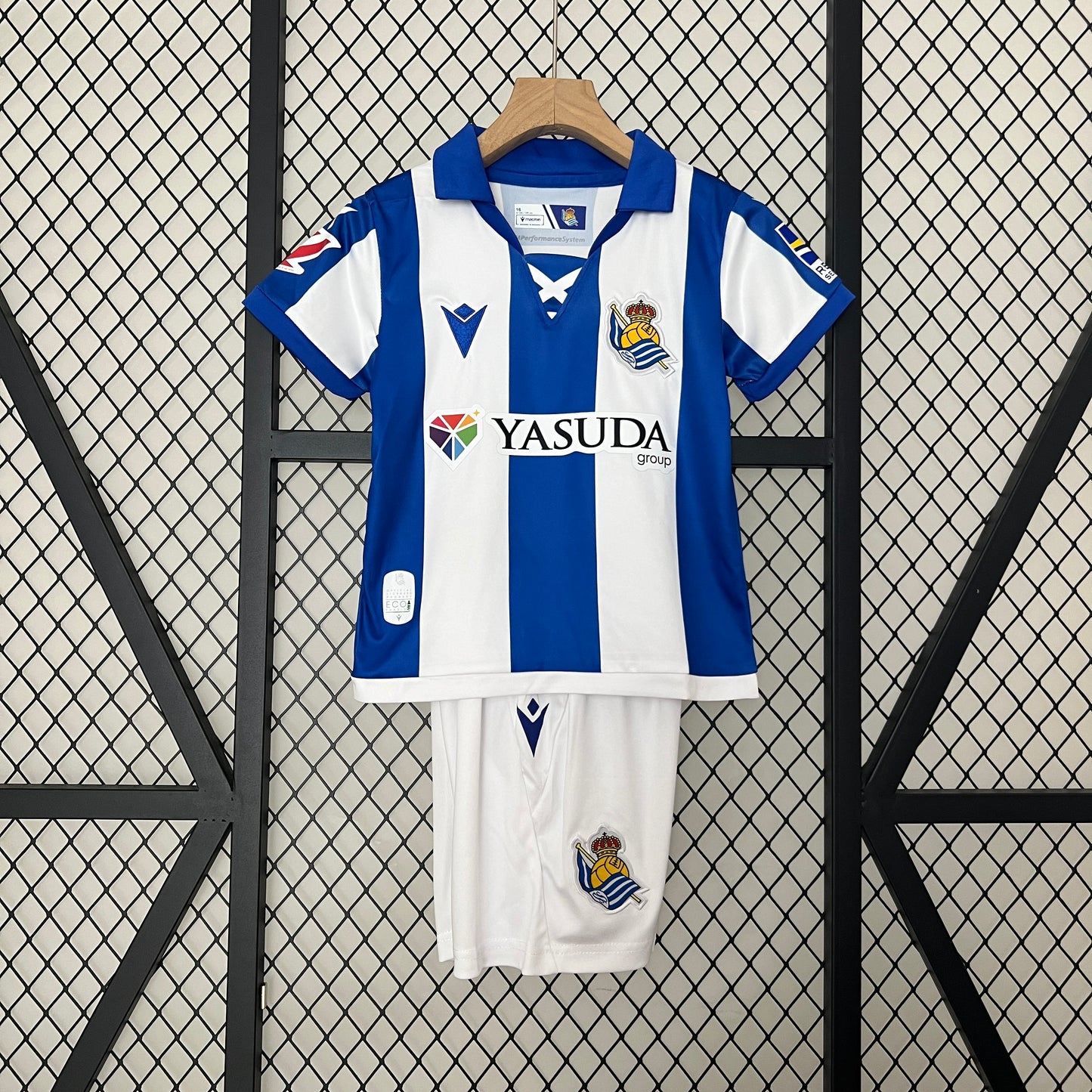 CAMISETA PRIMERA EQUIPACIÓN REAL SOCIEDAD 24/25 VERSIÓN INFANTIL