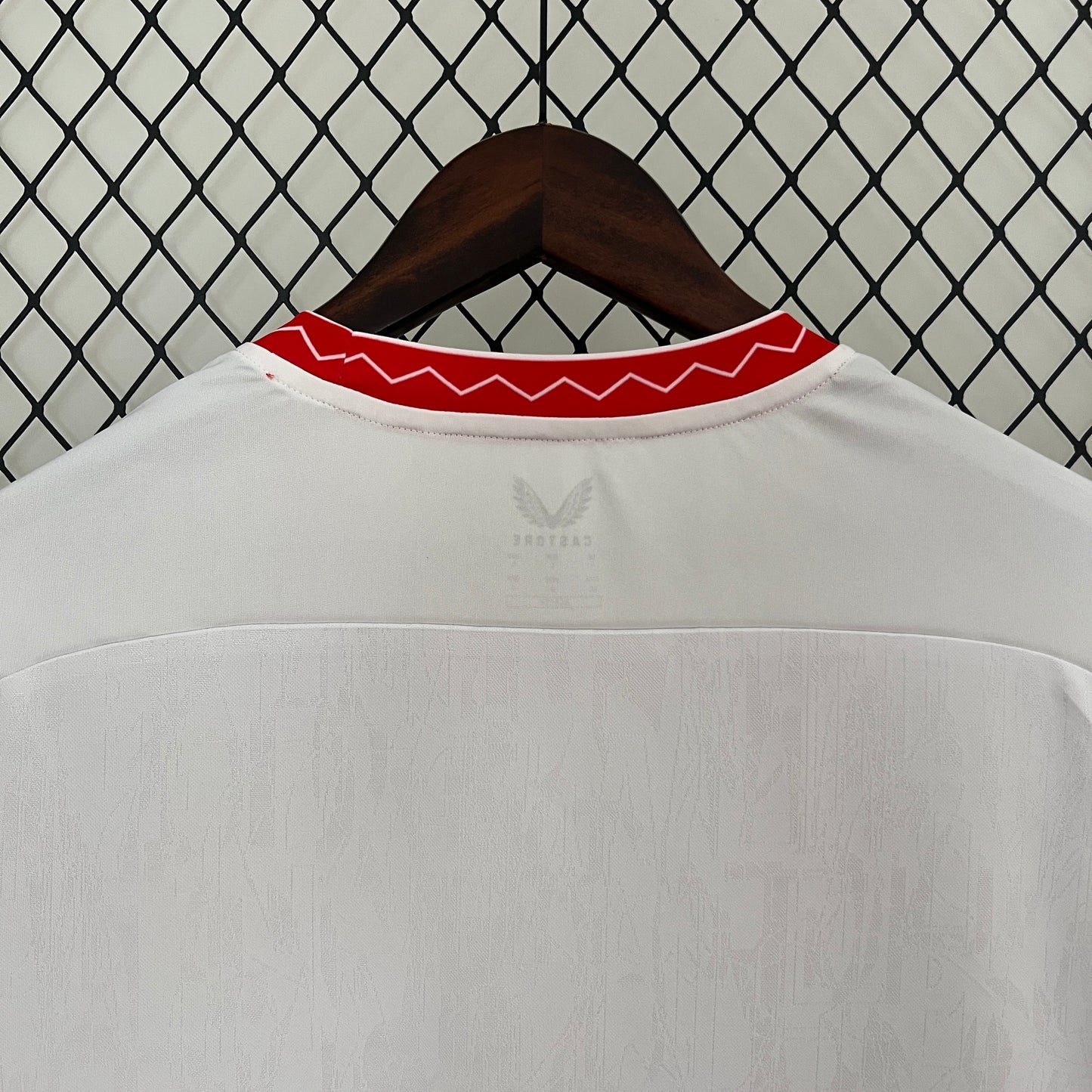 CAMISETA PRIMERA EQUIPACIÓN SEVILLA 24/25 VERSIÓN FAN