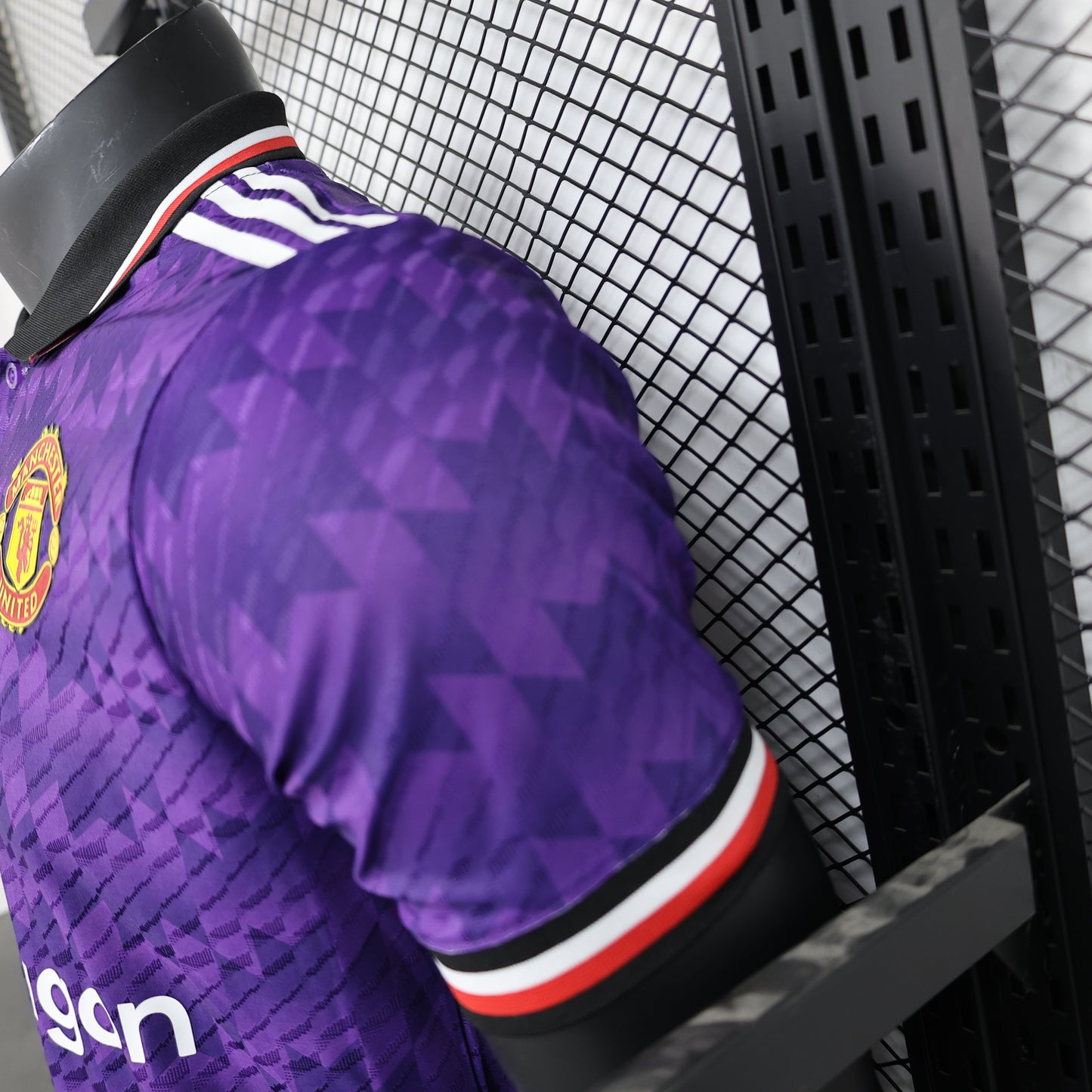 CAMISETA CONCEPTO MANCHESTER UNITED 24/25 VERSIÓN JUGADOR